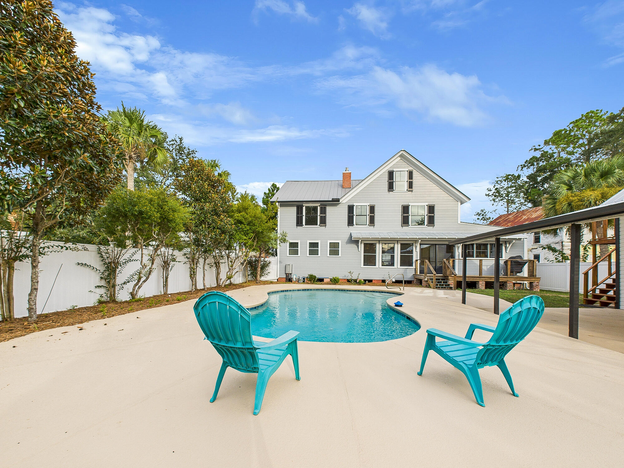 TOWN OF DEFUNIAK SPRINGS - Residential