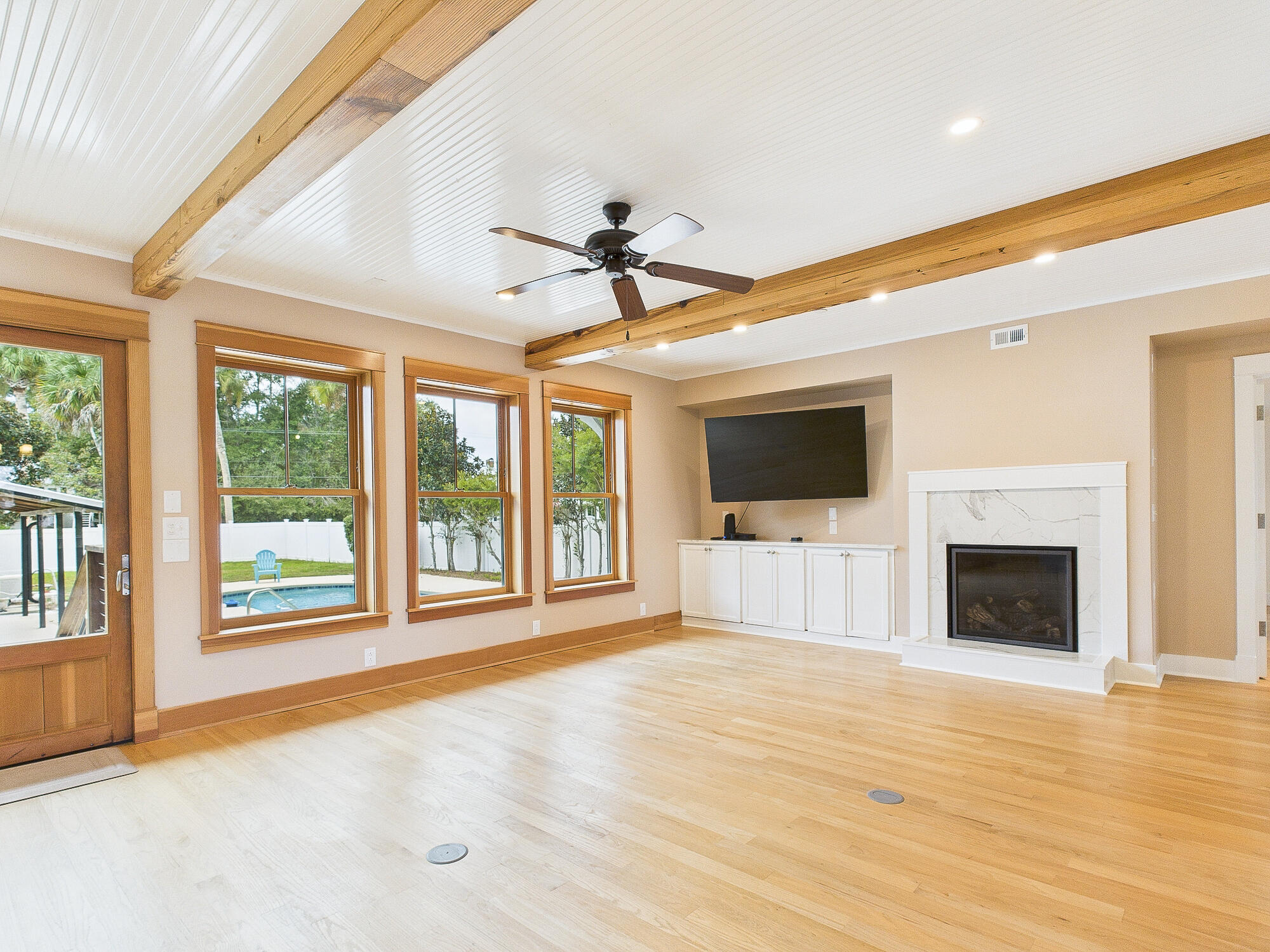 TOWN OF DEFUNIAK SPRINGS - Residential