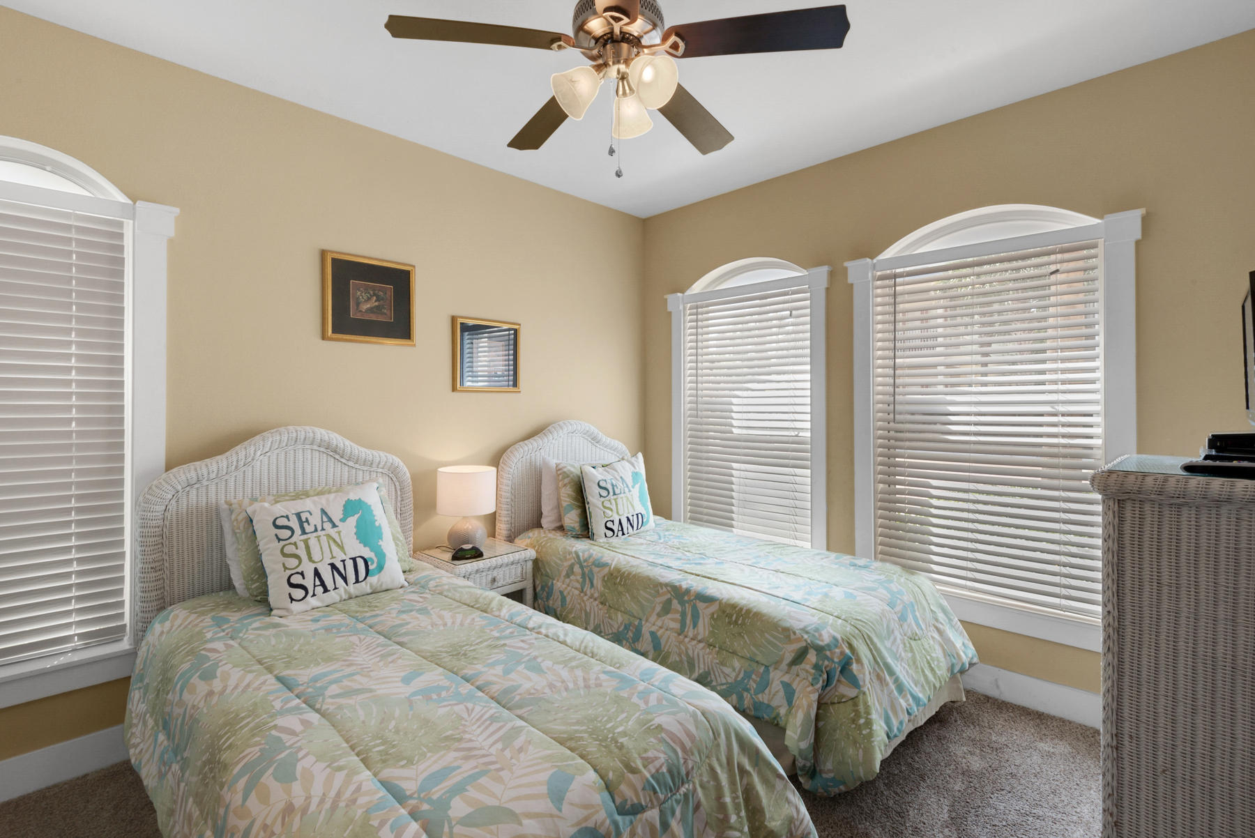 VILLAS AT SEACREST BEACH - Residential