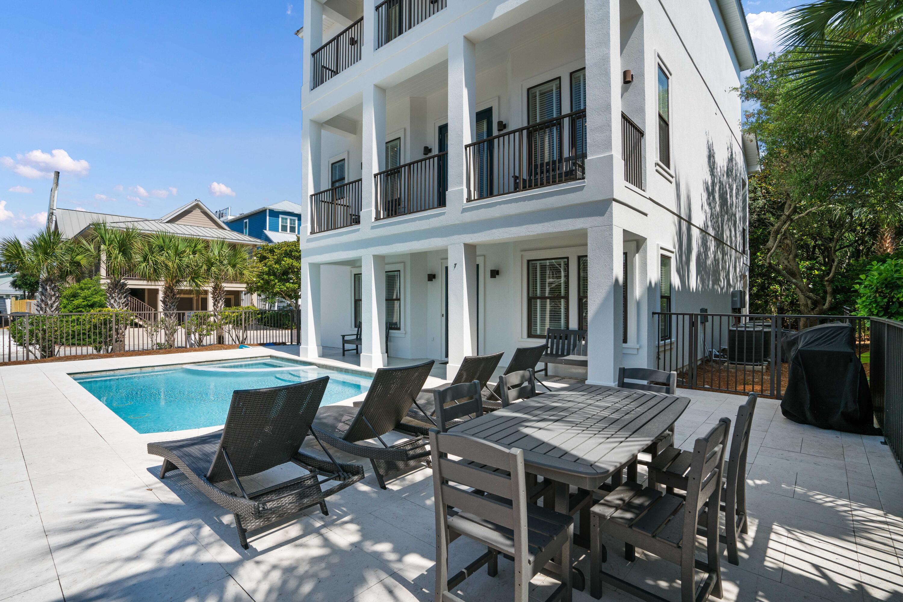 EMERALD DUNES S/D - Residential