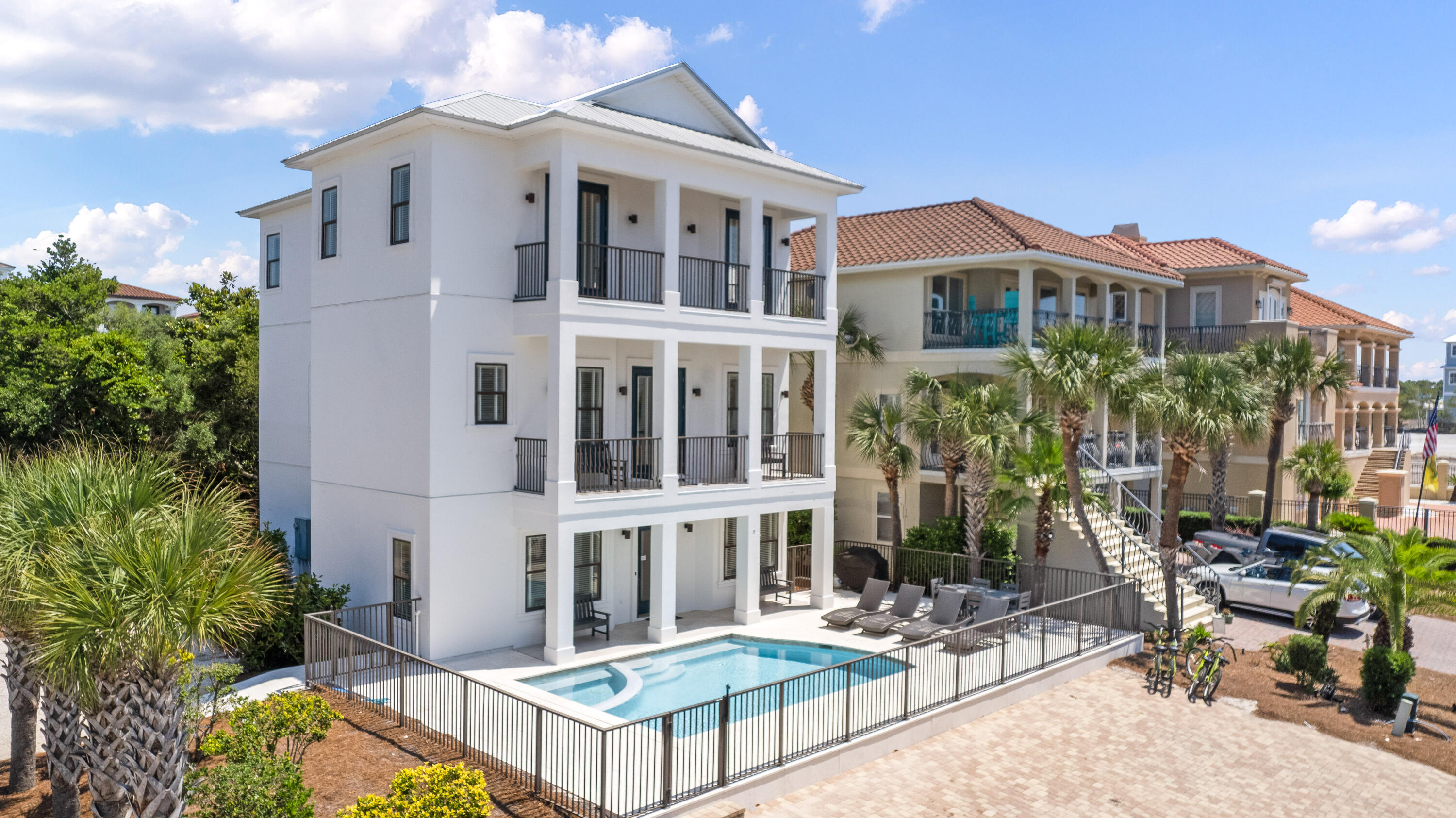 EMERALD DUNES S/D - Residential