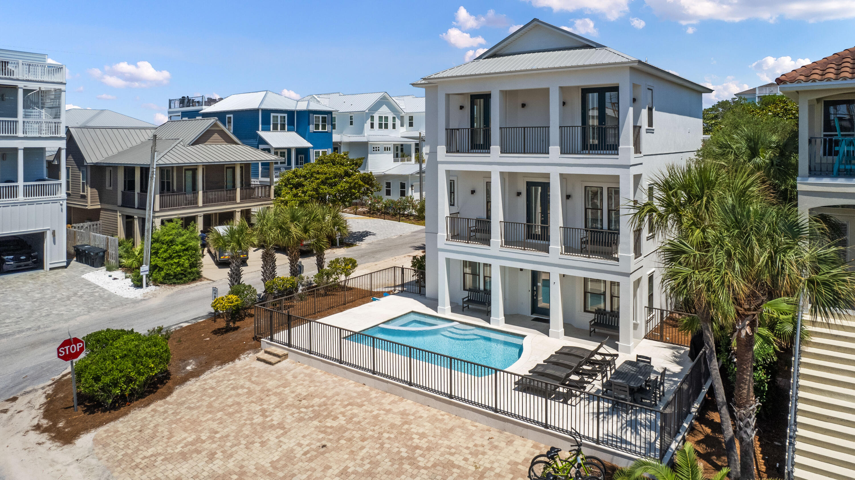 EMERALD DUNES S/D - Residential