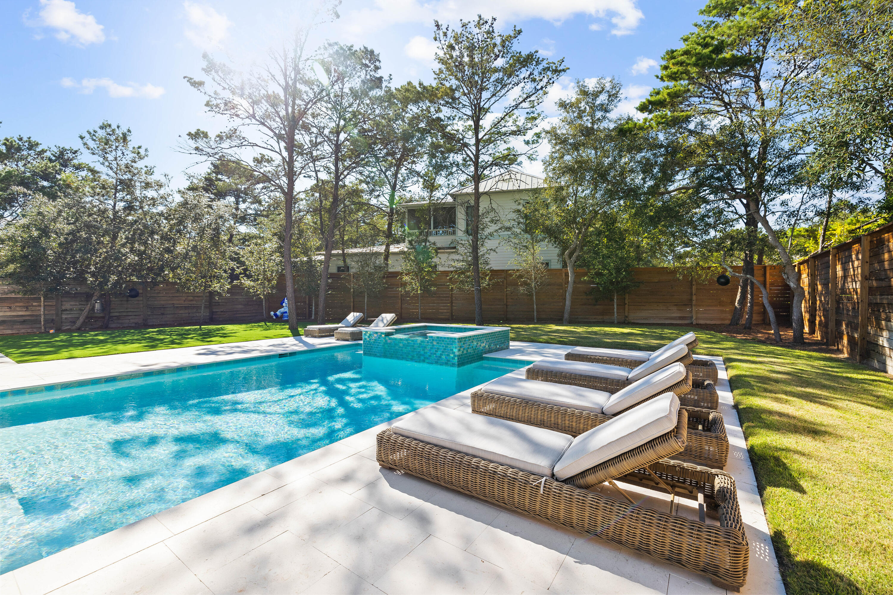 WHITES GULFVIEW ESTATES - Residential