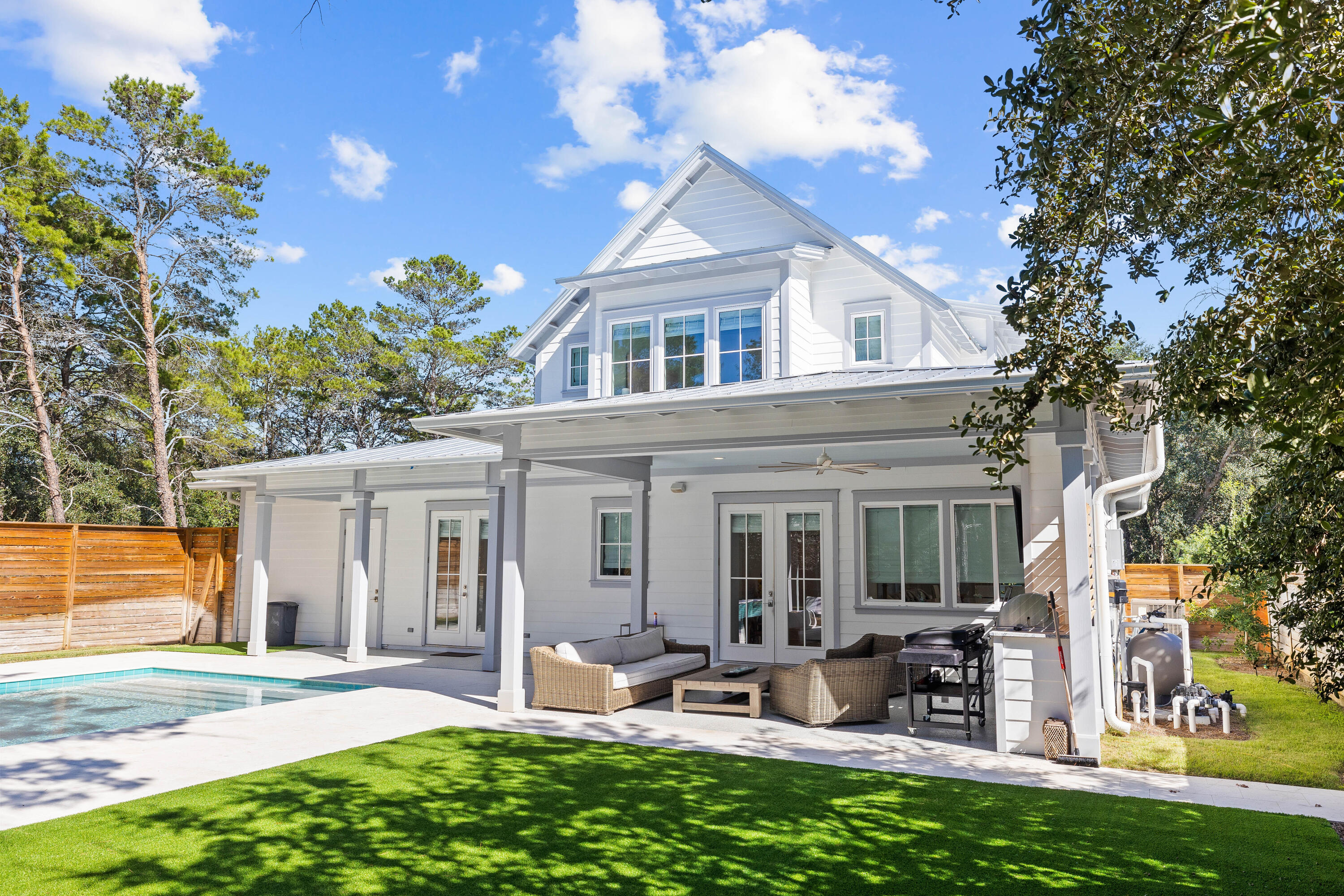 WHITES GULFVIEW ESTATES - Residential