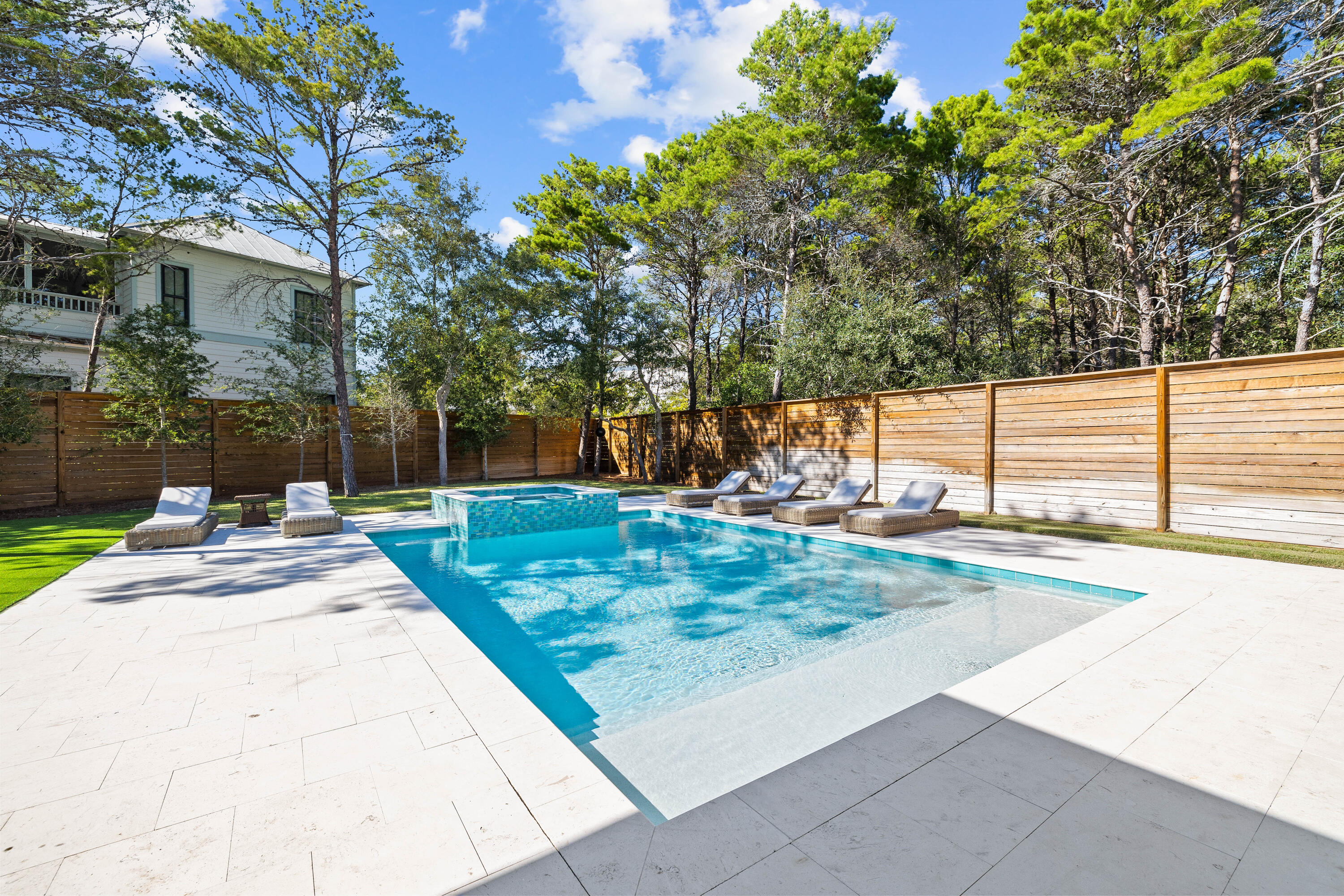 WHITES GULFVIEW ESTATES - Residential