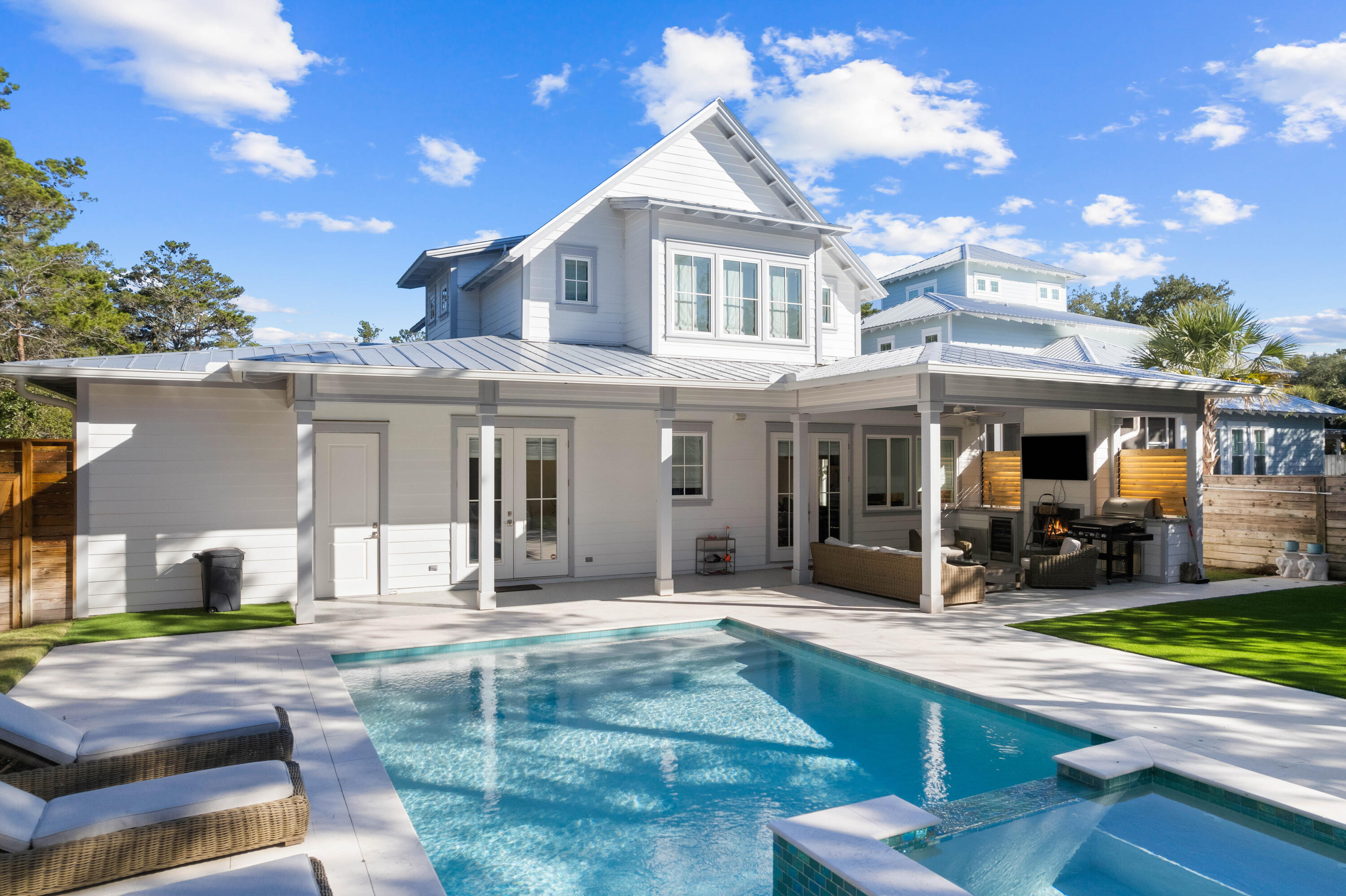 WHITES GULFVIEW ESTATES - Residential