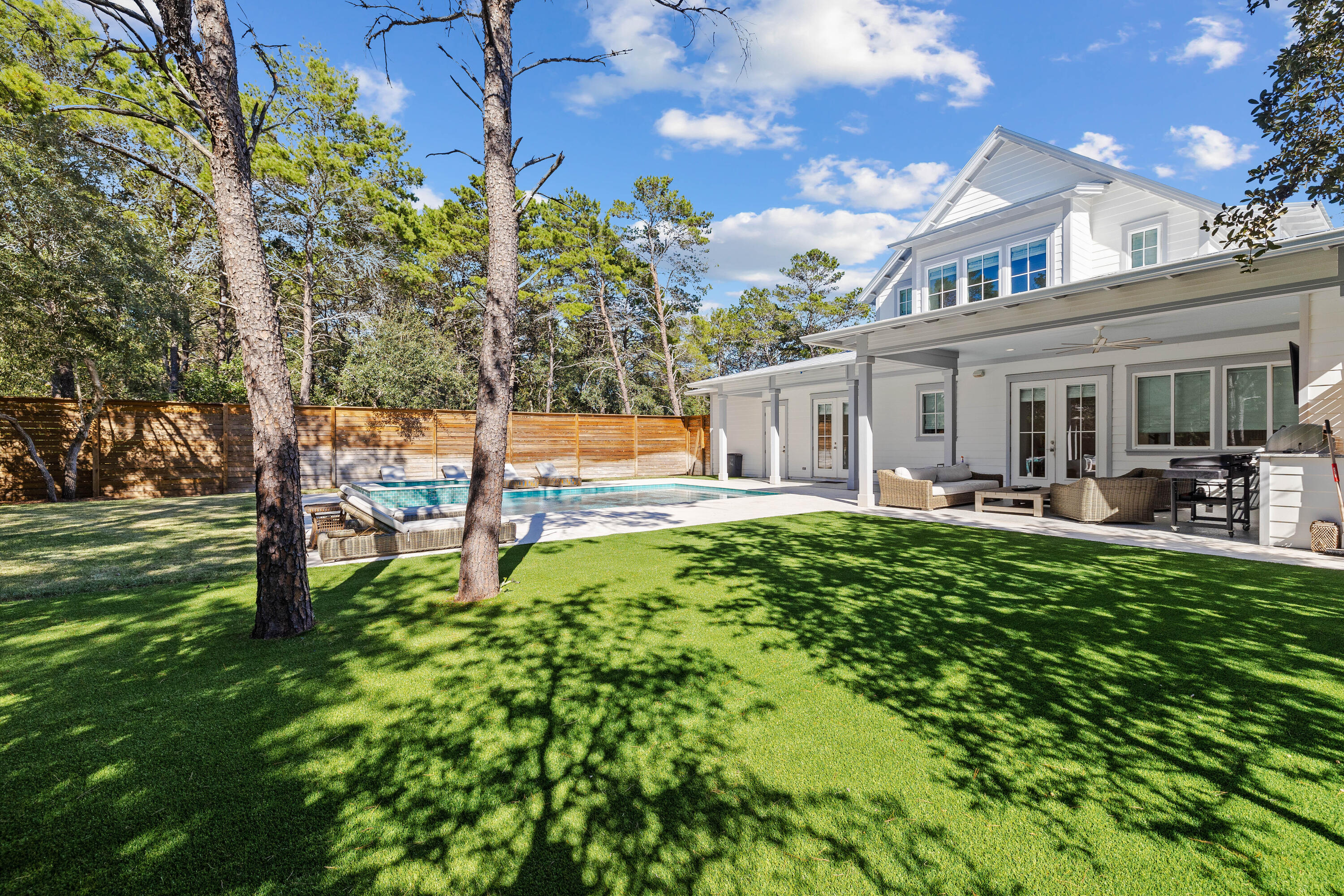 WHITES GULFVIEW ESTATES - Residential