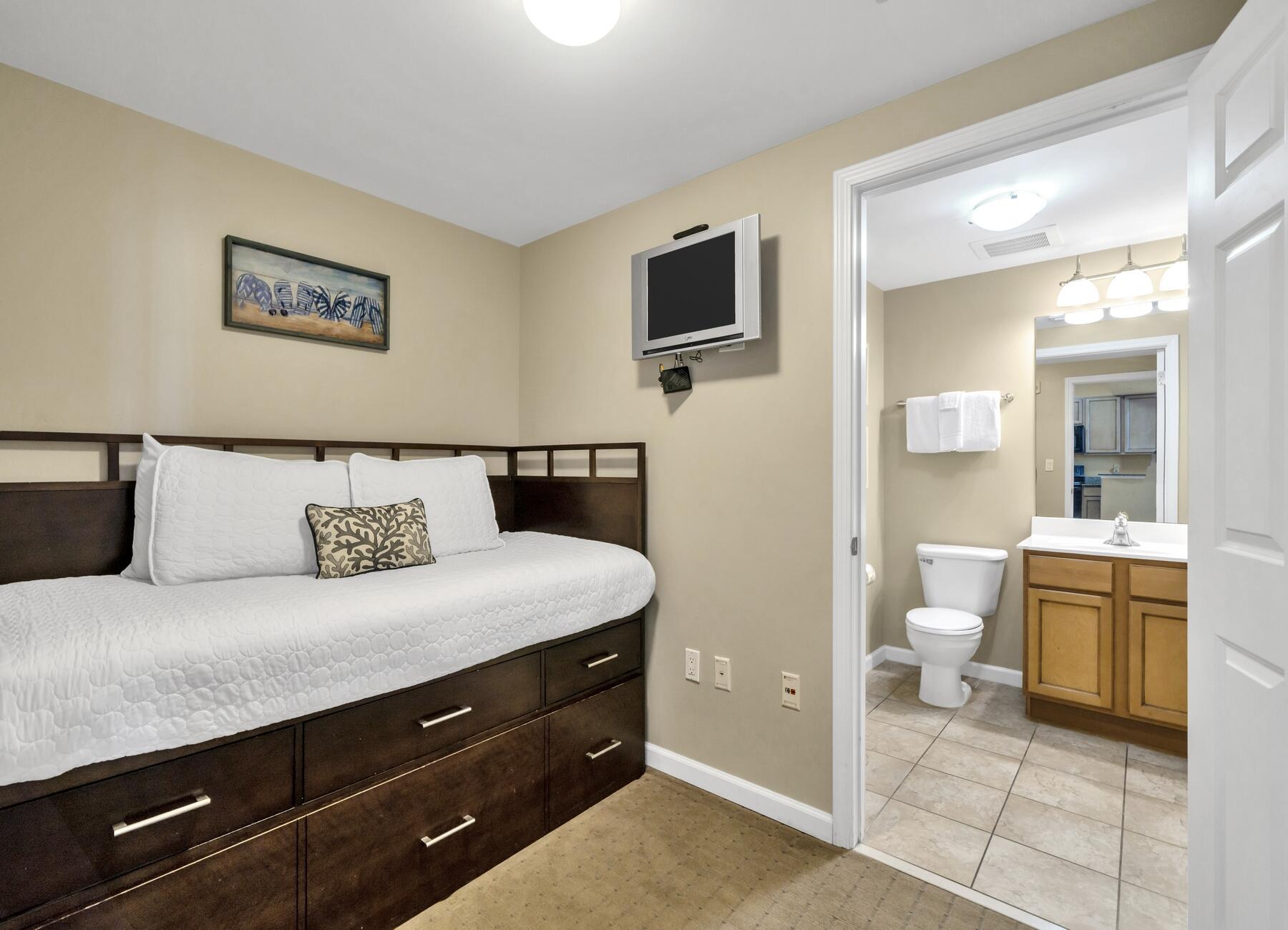 THE PALMS OF DESTIN - Residential