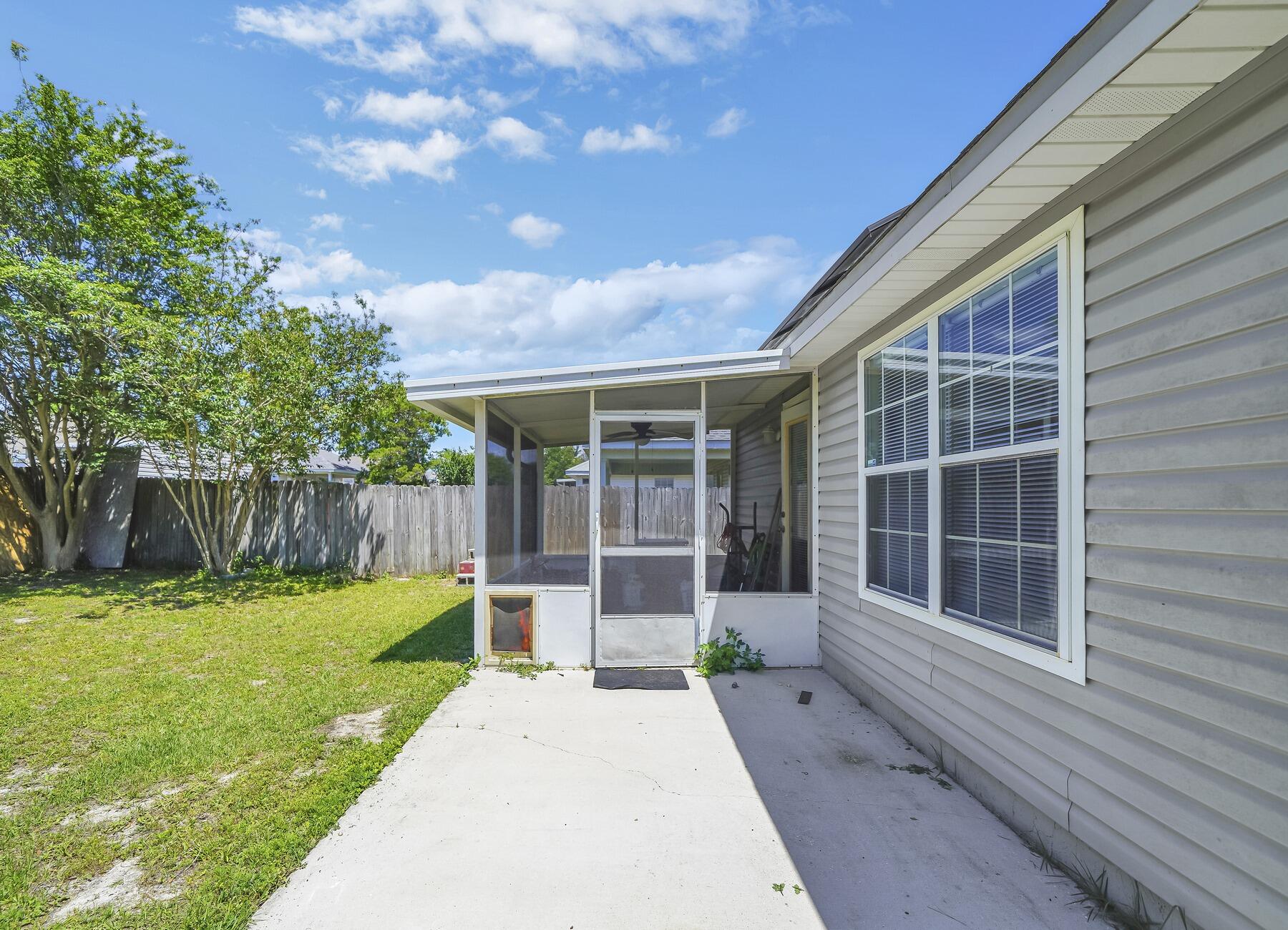 LIGHTHOUSE POINTE - Residential