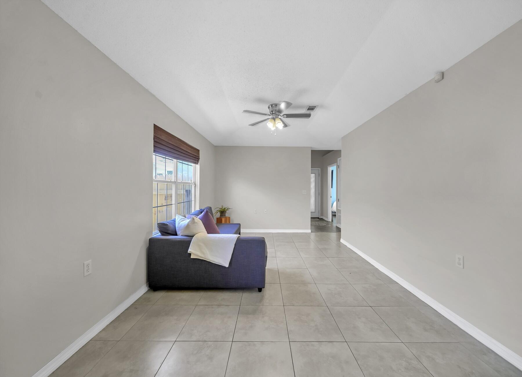 LIGHTHOUSE POINTE - Residential