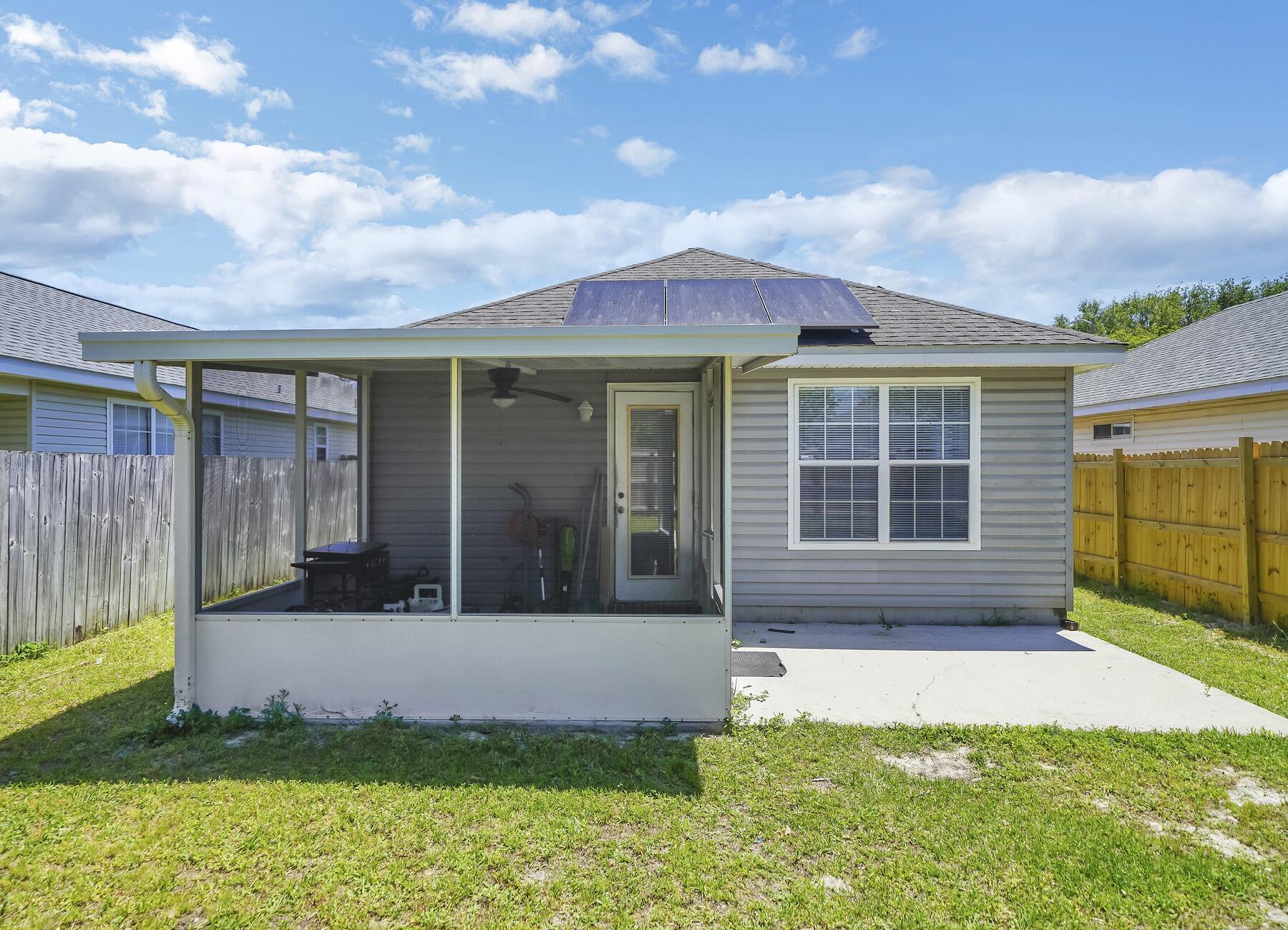 LIGHTHOUSE POINTE - Residential