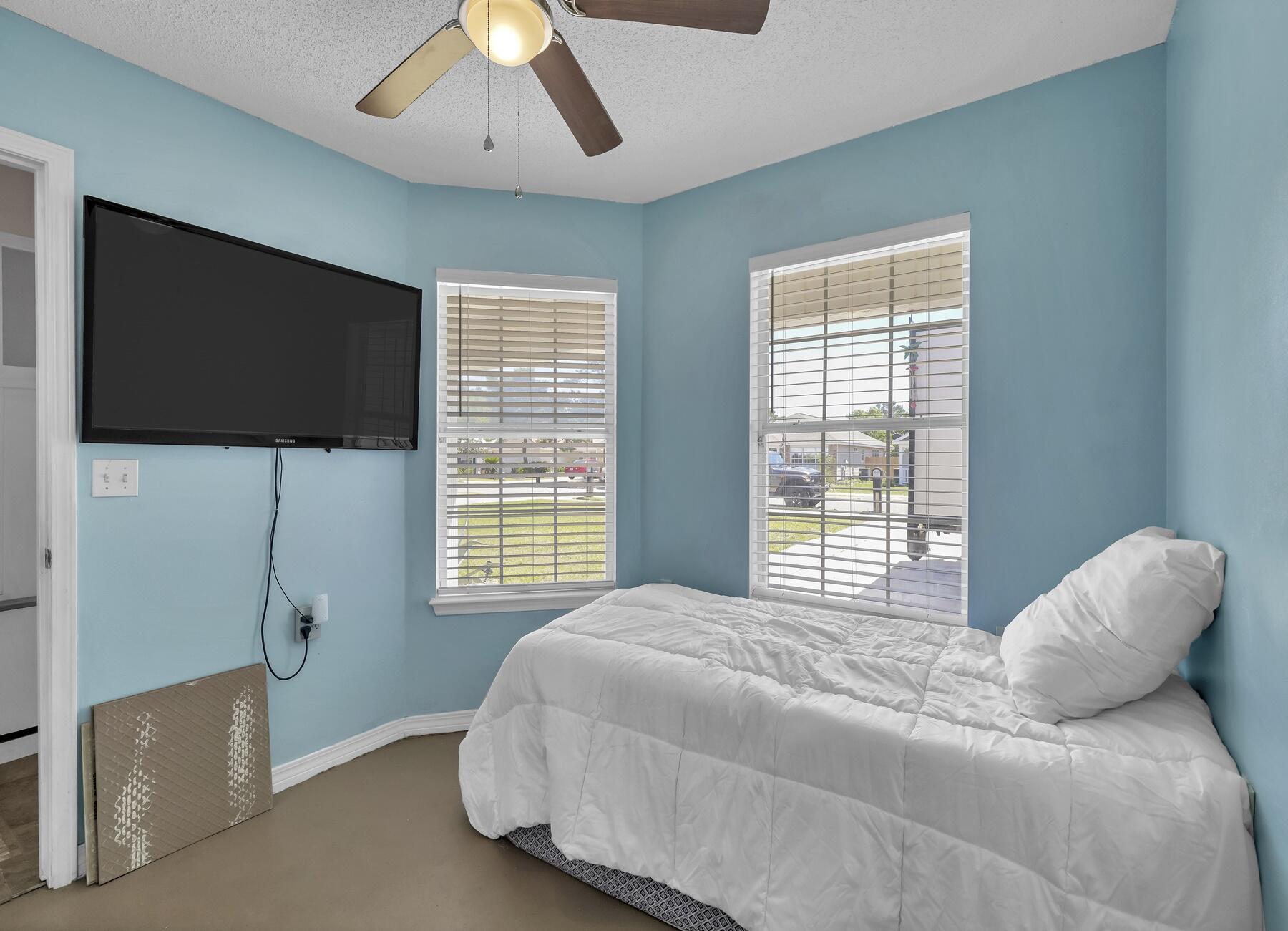 LIGHTHOUSE POINTE - Residential