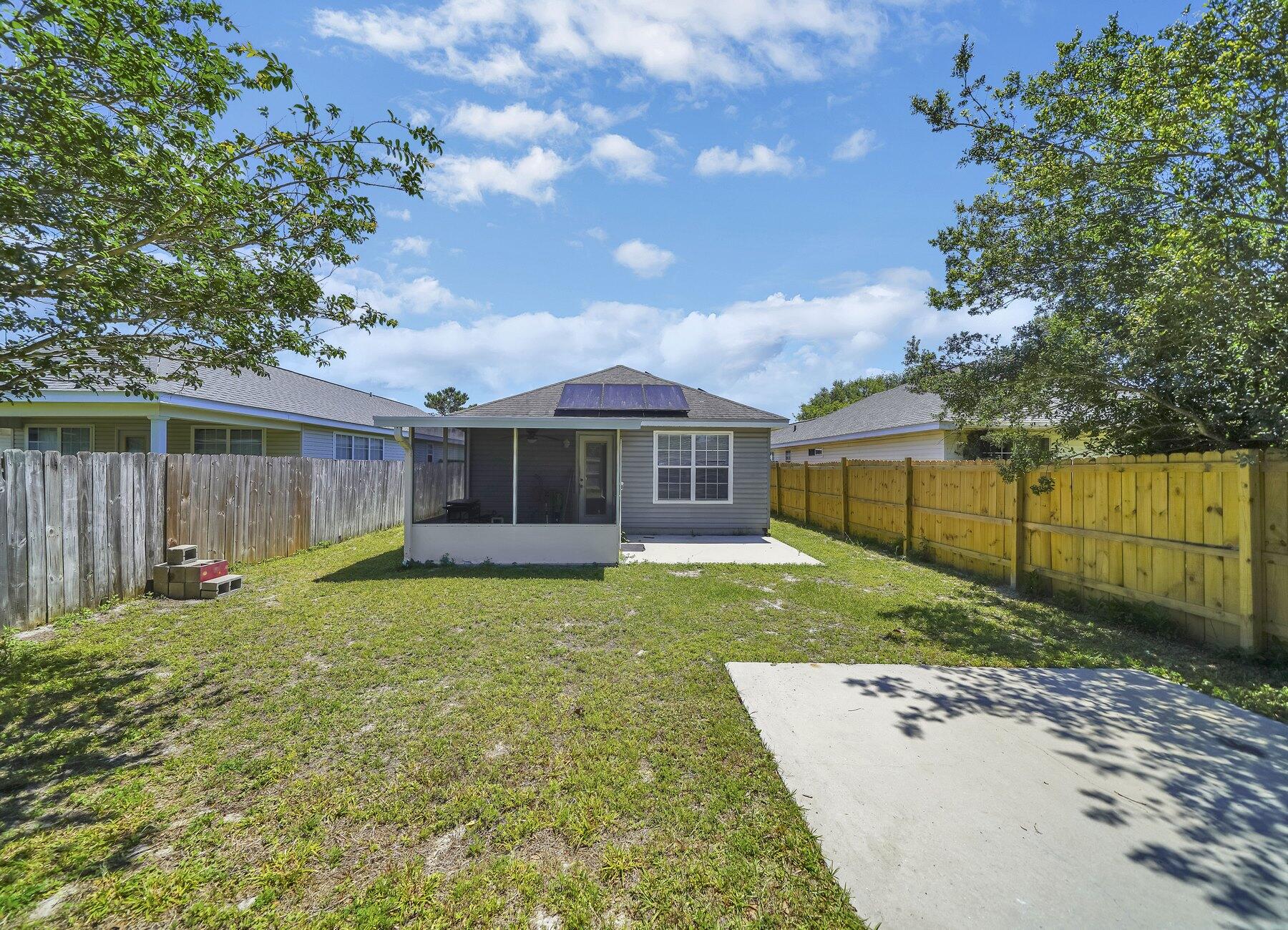 LIGHTHOUSE POINTE - Residential