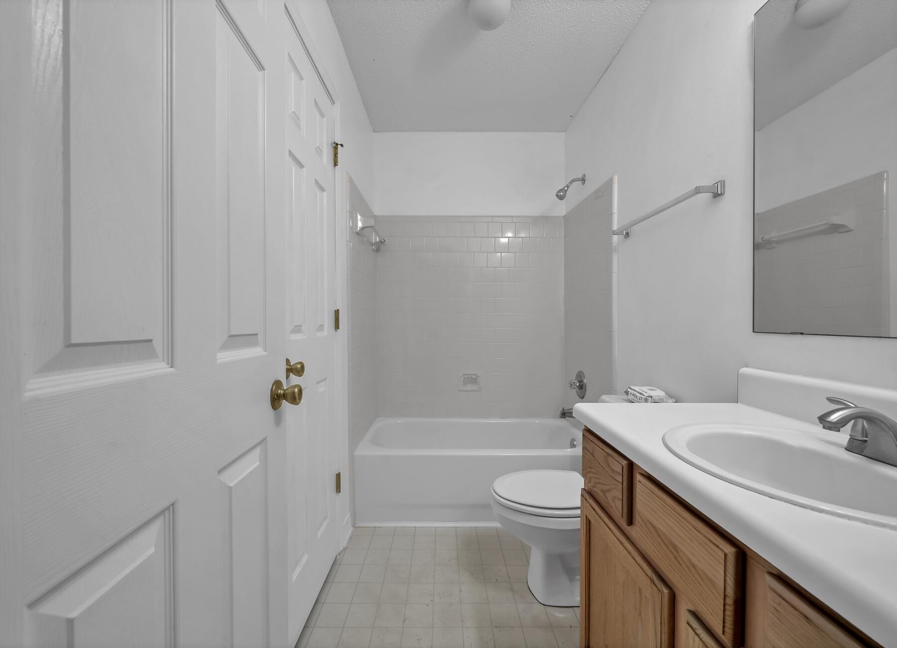 LIGHTHOUSE POINTE - Residential