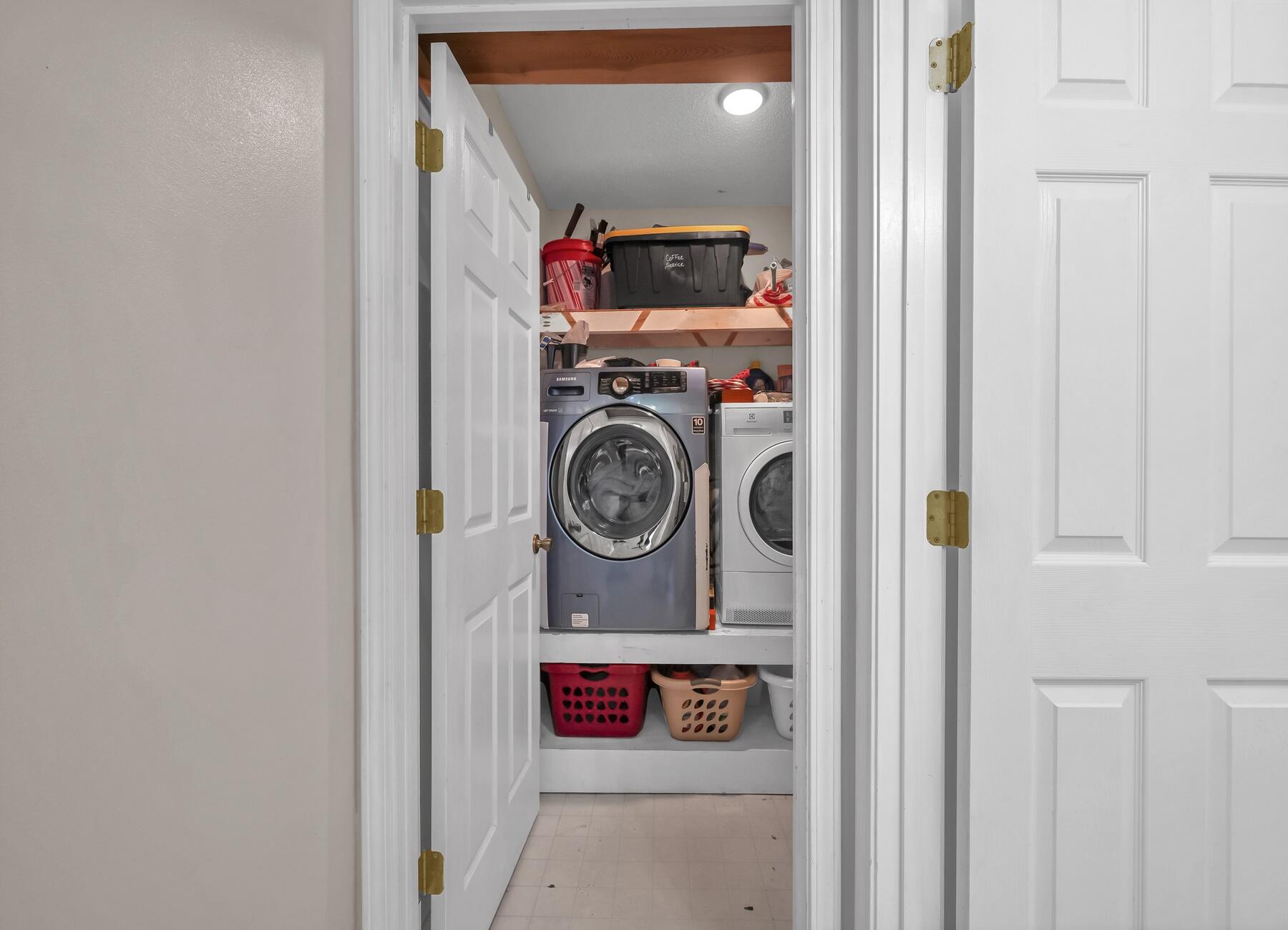 LIGHTHOUSE POINTE - Residential