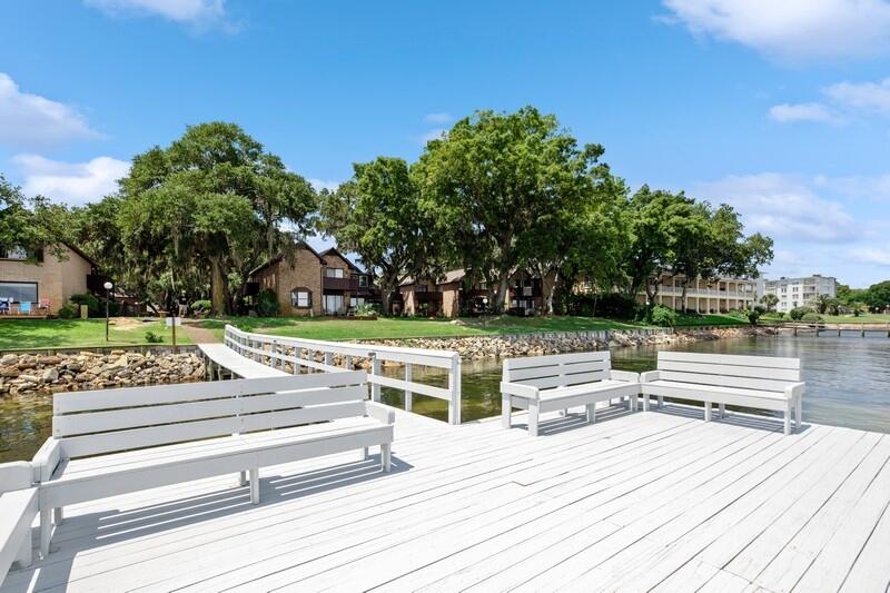 MOSSEY COVE T/H - Residential