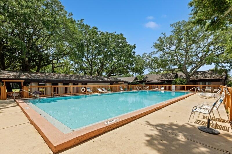 MOSSEY COVE T/H - Residential