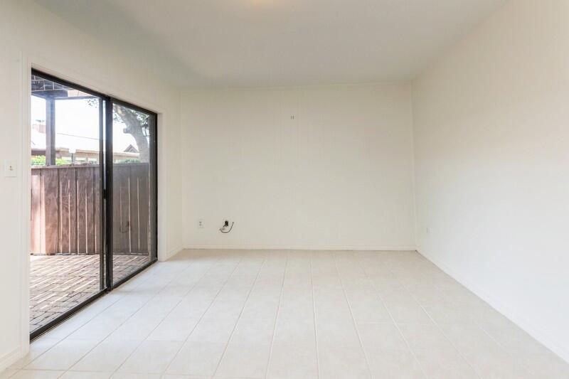 MOSSEY COVE T/H - Residential