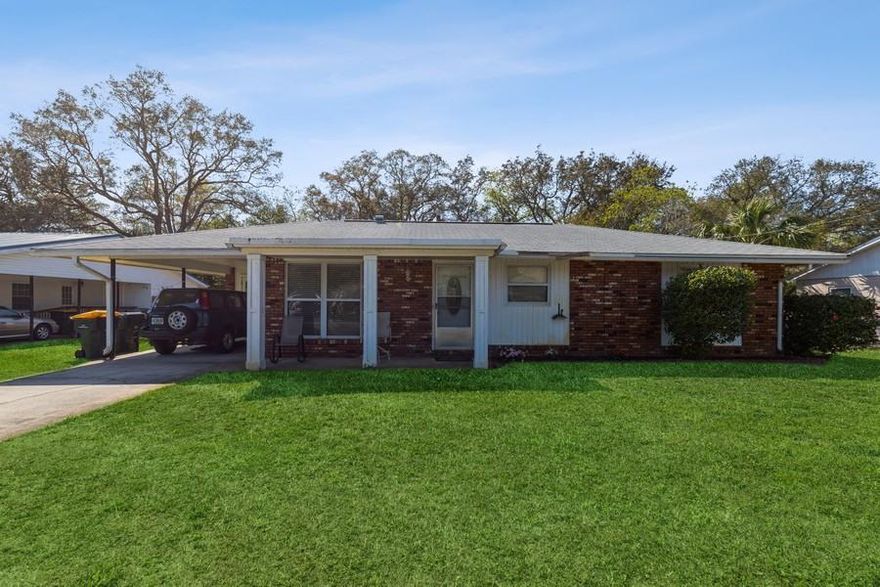 Motivated sellers!! Charming ranch style home in FWB! This home is full of of open space. In 2014 they did an incredible expansion! During that remodel they added a HUGE living space with French doors leading to the backyard living space. The main bedroom was also expanded. The main bedroom now has two bedrooms in one and also a full bath and a half! It's a neat space for anyone needing an attached office, nursery, or just large bedroom! Do you need a large yard? This home has it and Is fully fenced! Don't miss your chance to see this amazing home in the heart of FWB!