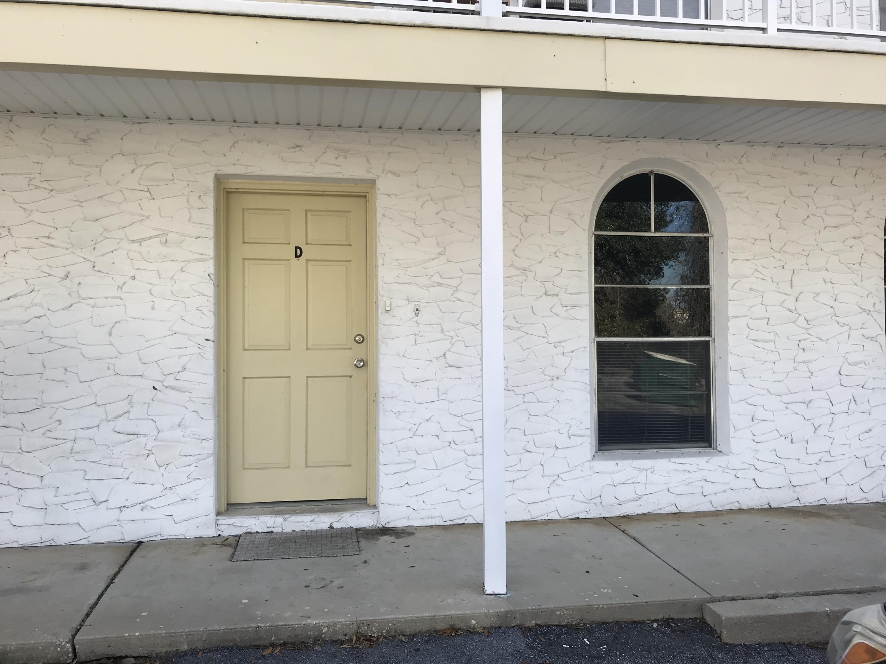 Available NOW!! This renovated unit won't be vacant long! Great location on the bayou and convenient to everything in Nicevile! This unit features large bright windows, nicely sized living area, and plenty of closet space. The kitchen was recently remodeled with new cabinets and appliances. Vinyl Flooring, new paint are just a few of the upgrades. No pets or inside smoking. No washer/dryer hookups.