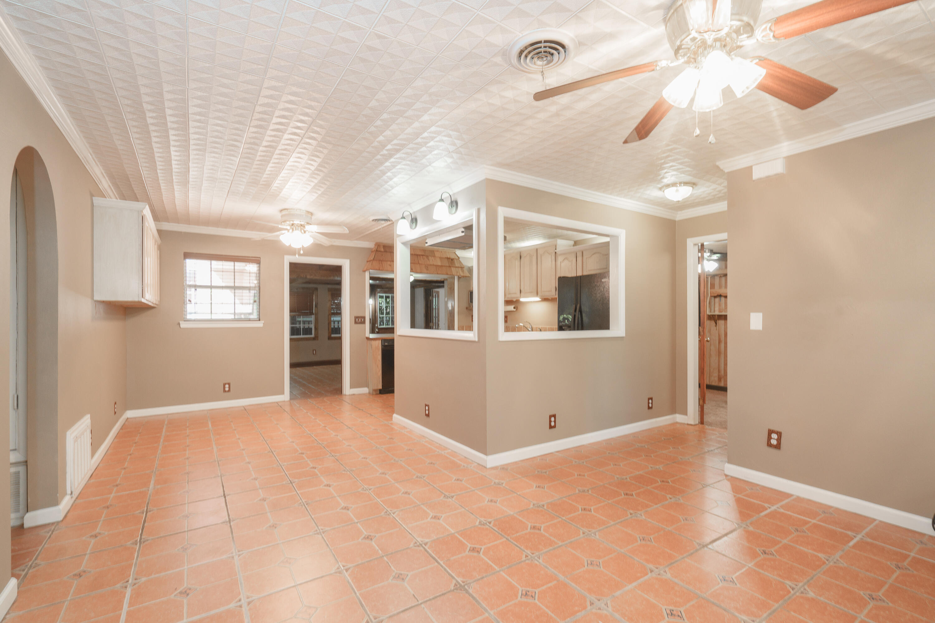 GARNIERS BEACH 6TH - Residential