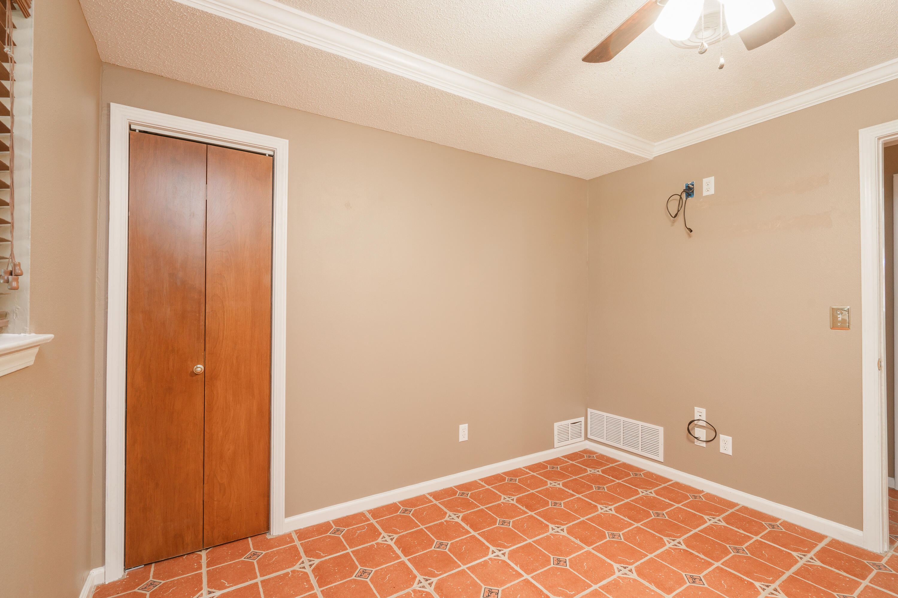 GARNIERS BEACH 6TH - Residential