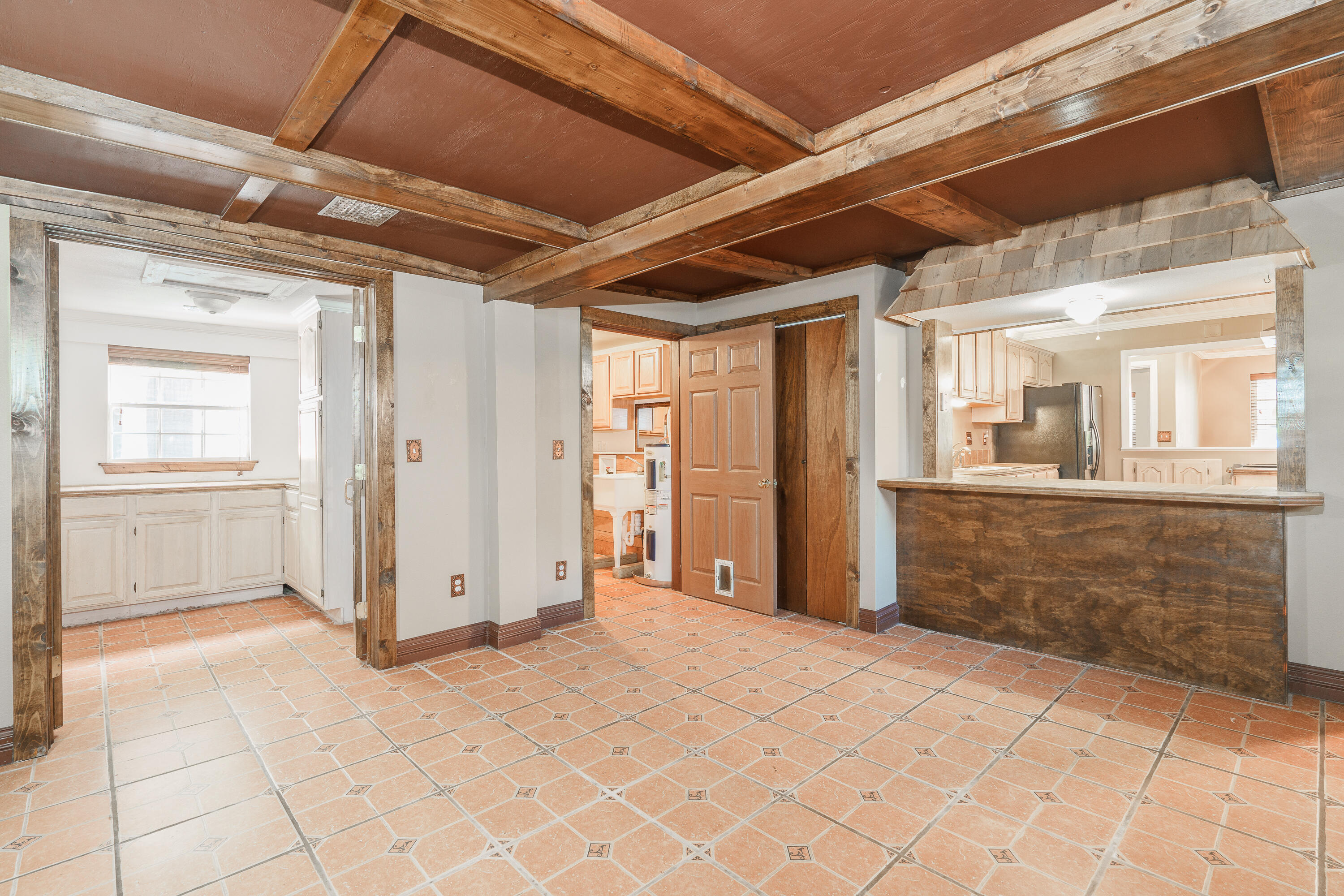 GARNIERS BEACH 6TH - Residential