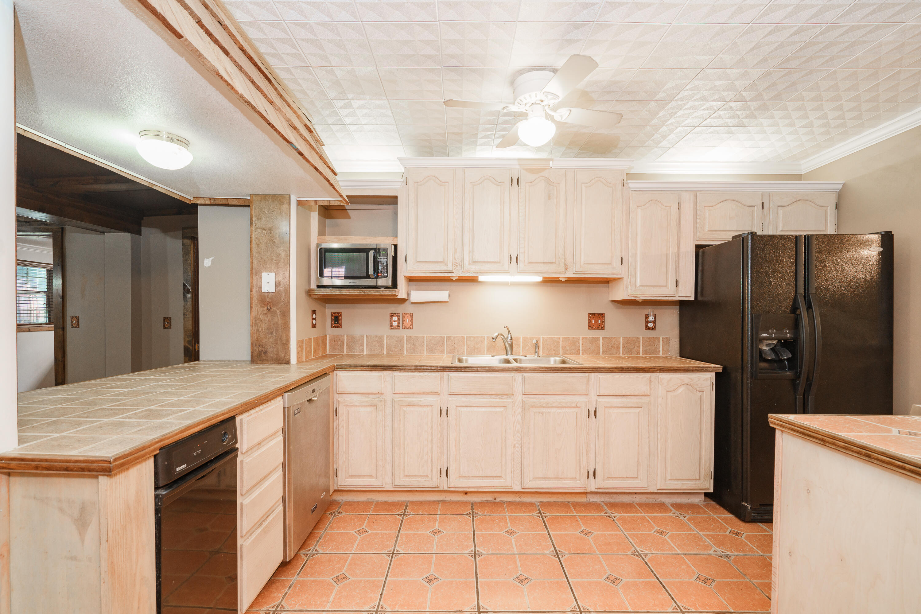 GARNIERS BEACH 6TH - Residential
