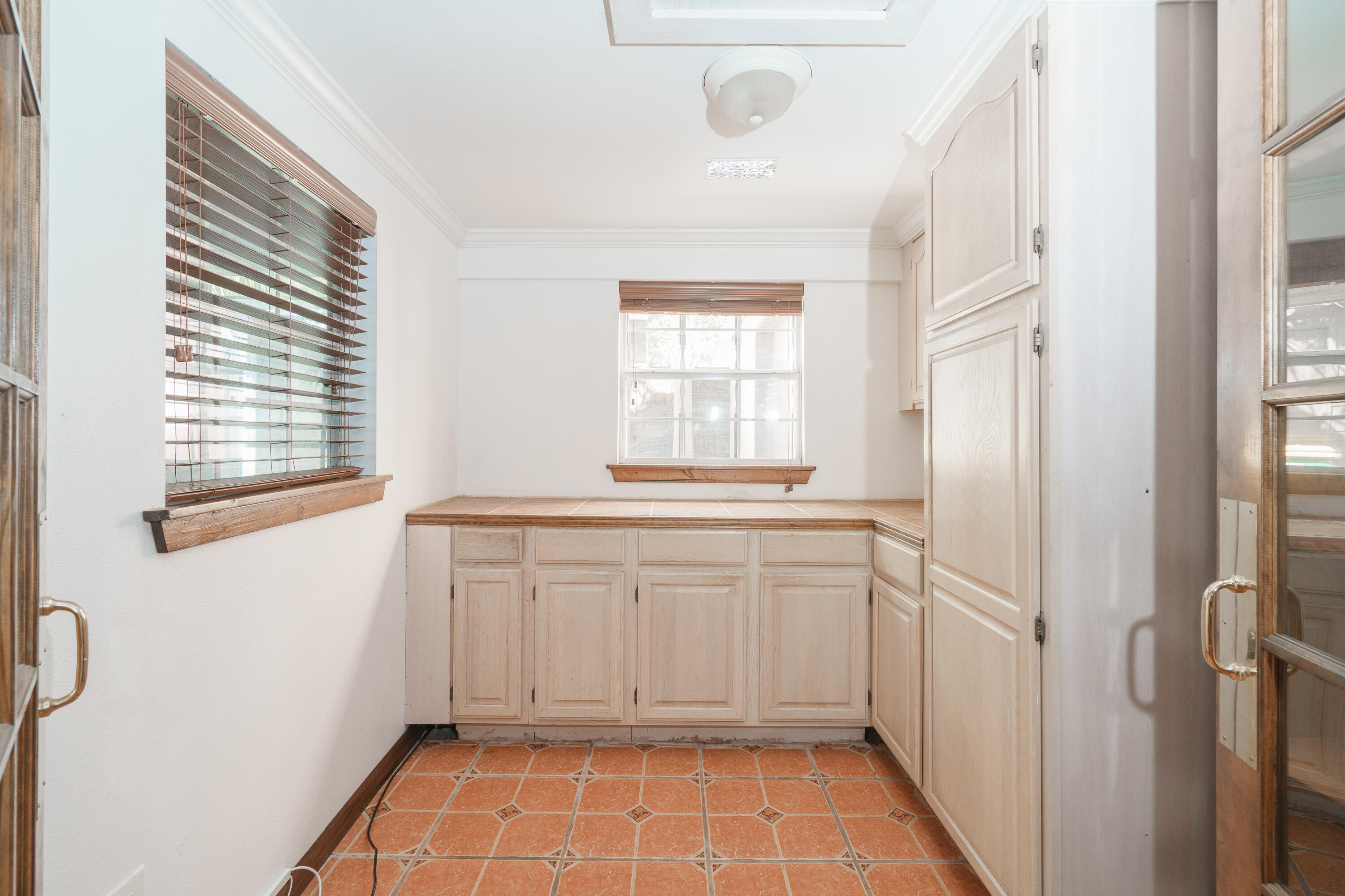 GARNIERS BEACH 6TH - Residential