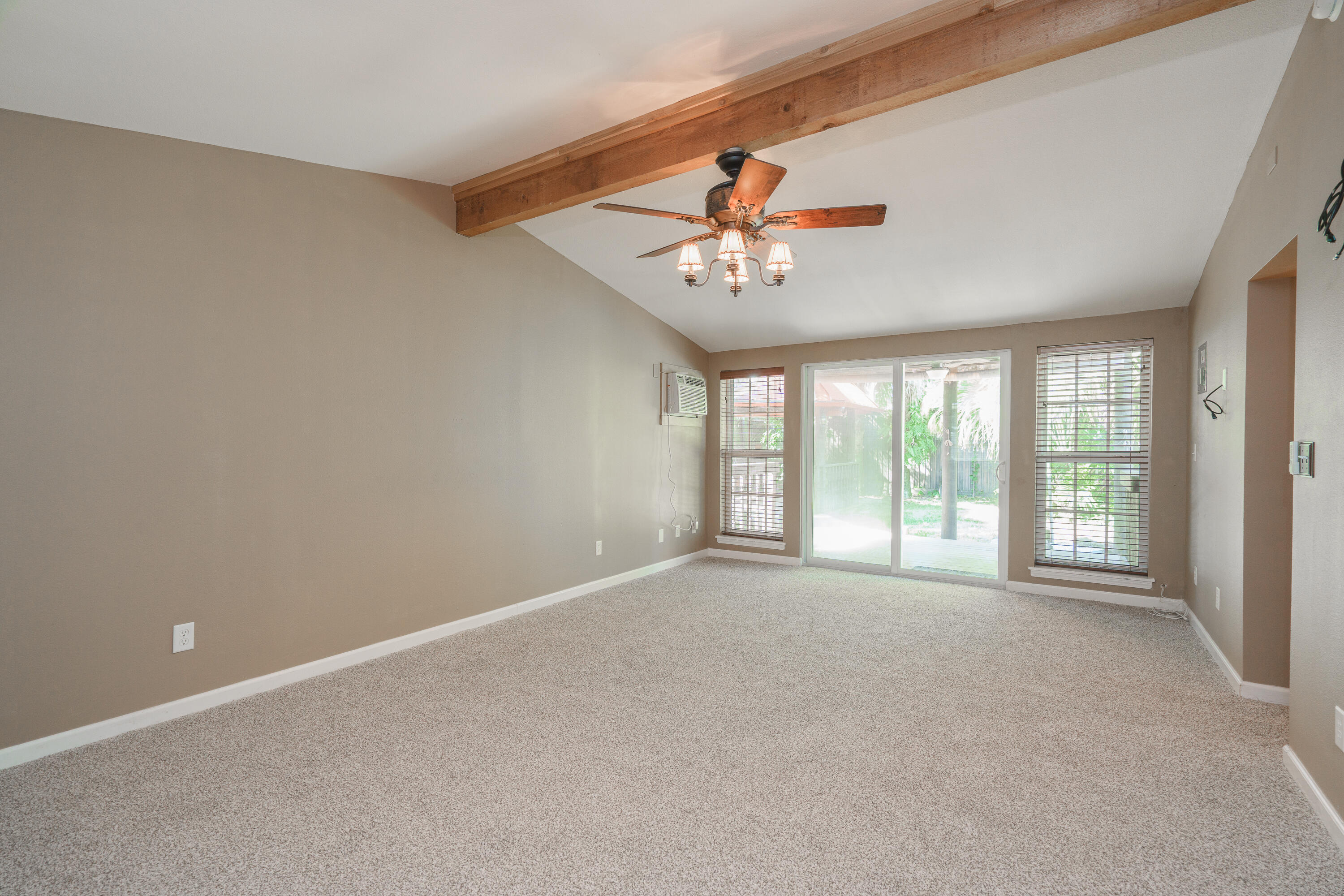 GARNIERS BEACH 6TH - Residential