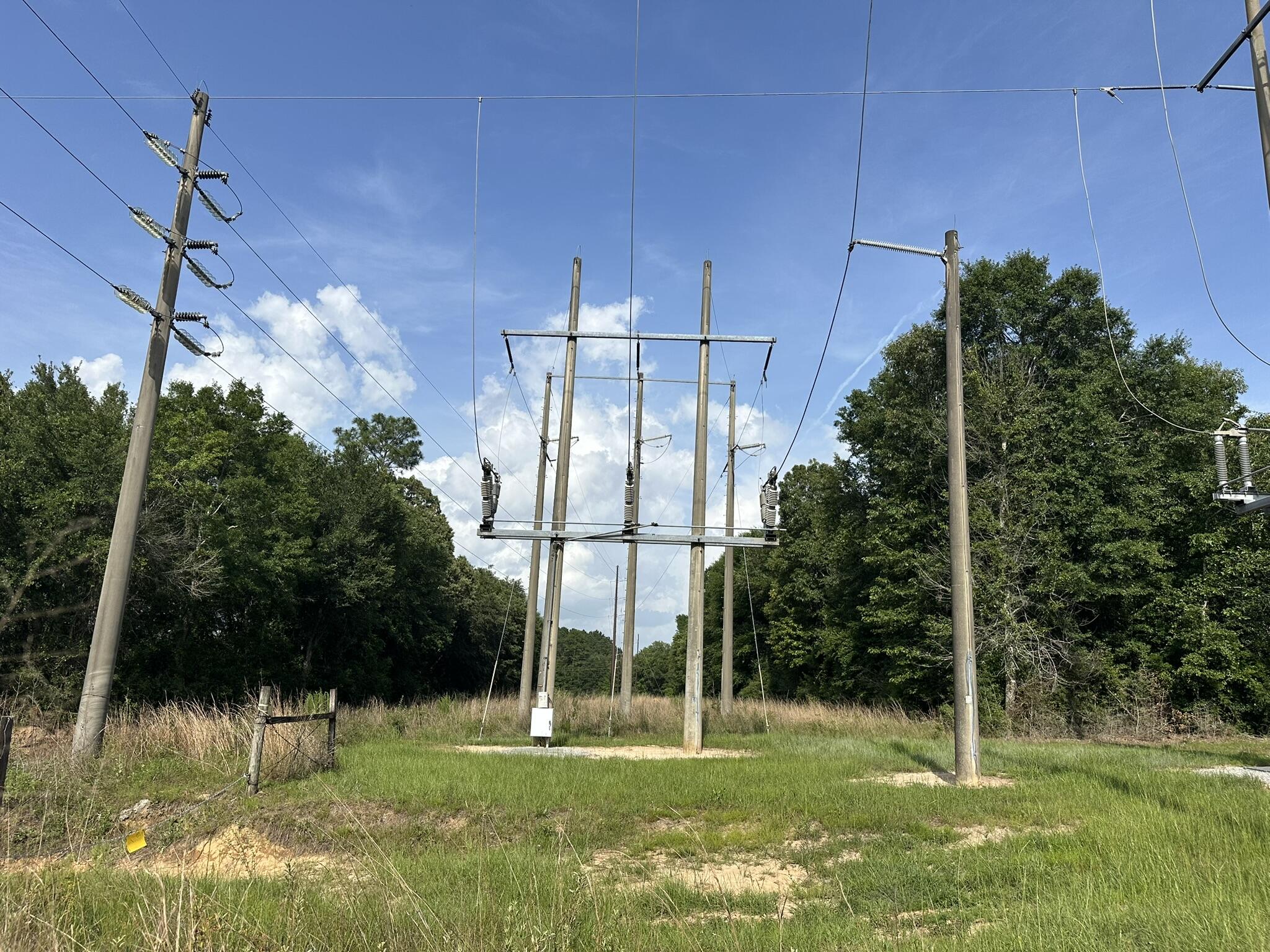 NO RECORDED SUBDIVISION - Land