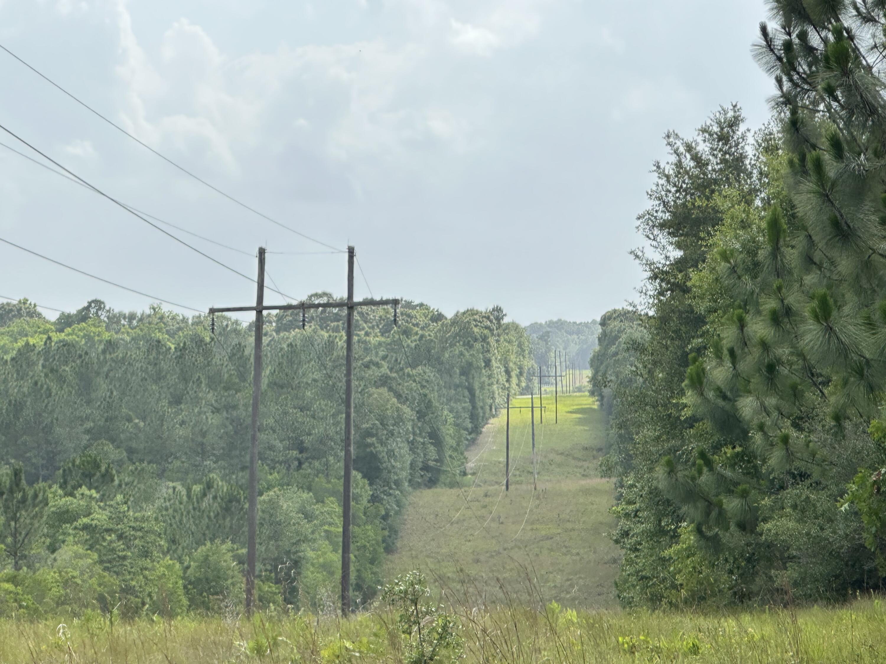 NO RECORDED SUBDIVISION - Land