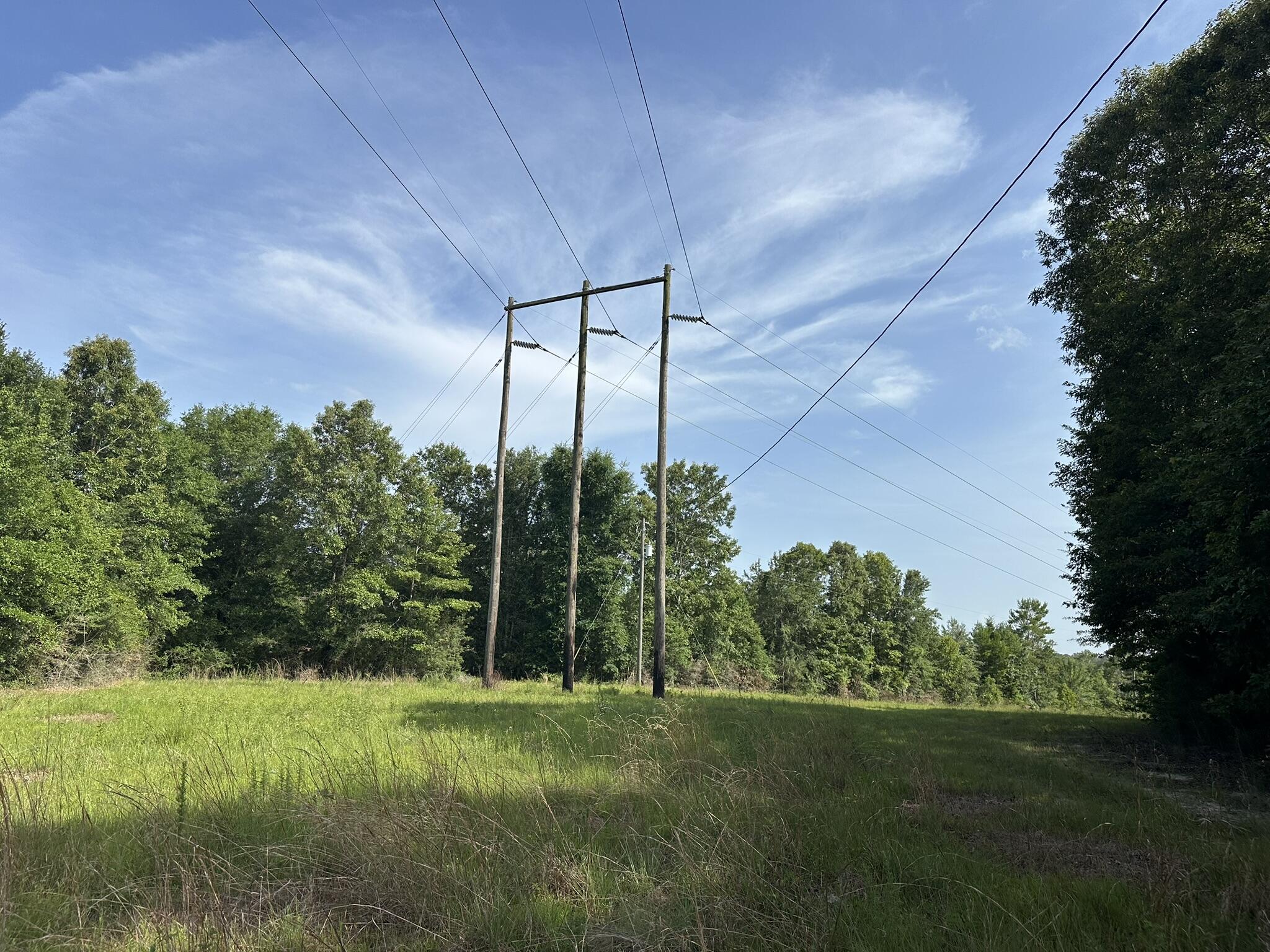 NO RECORDED SUBDIVISION - Land