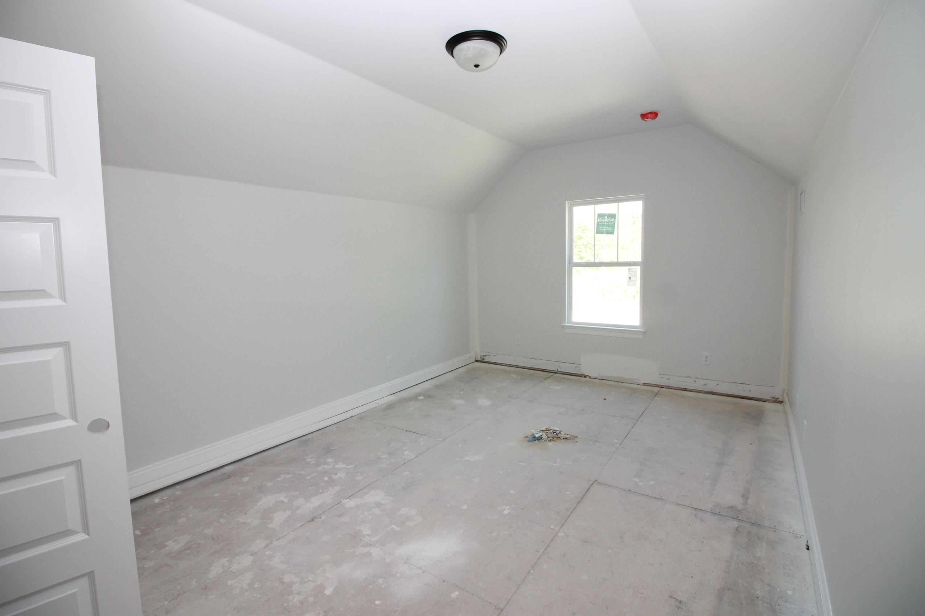 Lake Merial - Residential