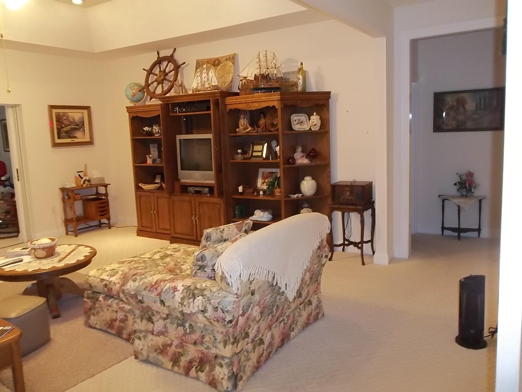 EMERALD BREEZE ESTATES - Residential