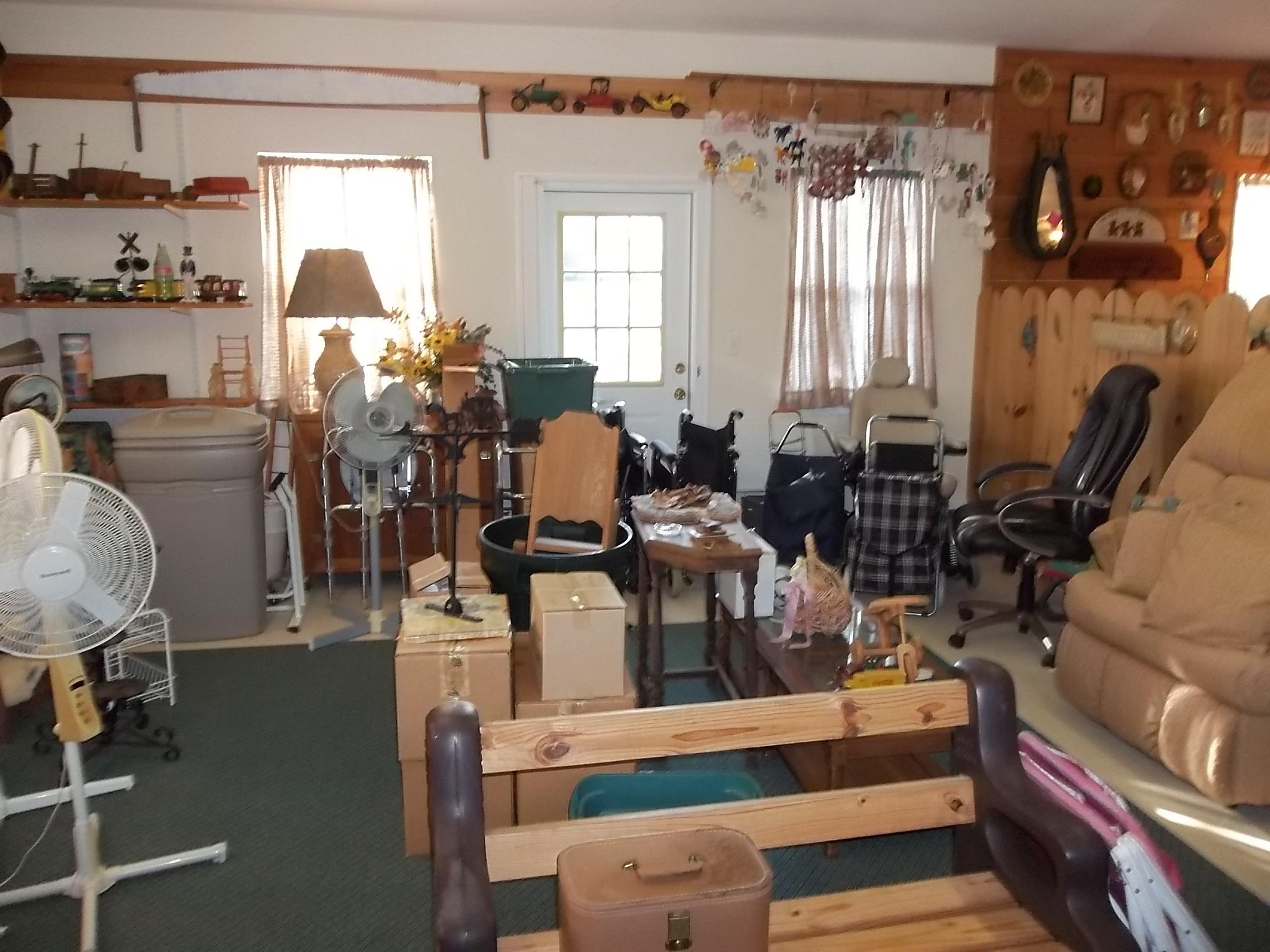 EMERALD BREEZE ESTATES - Residential