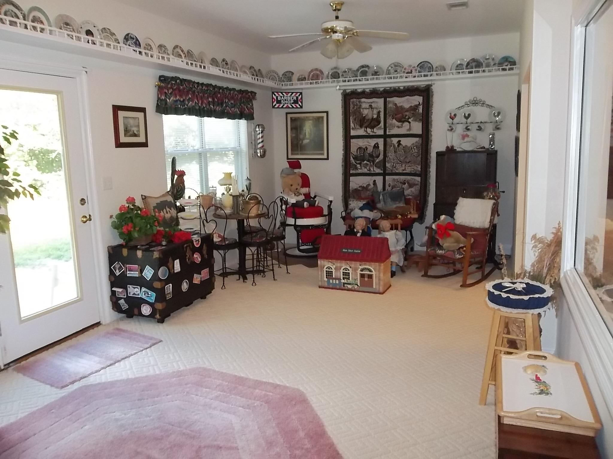 EMERALD BREEZE ESTATES - Residential