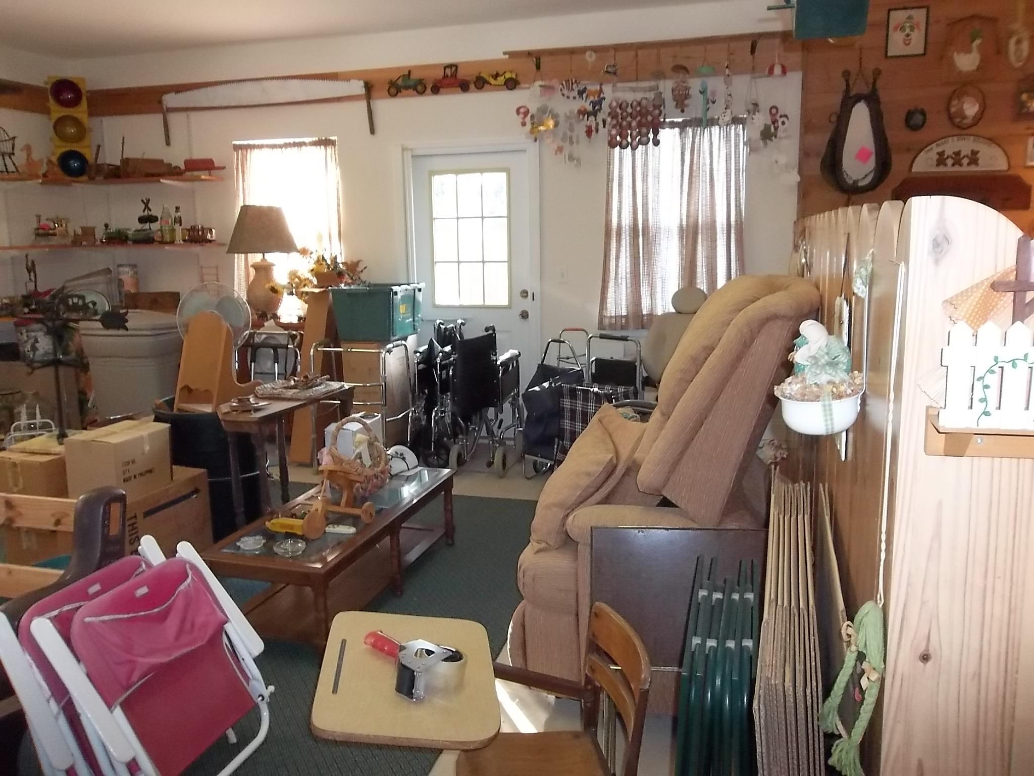 EMERALD BREEZE ESTATES - Residential