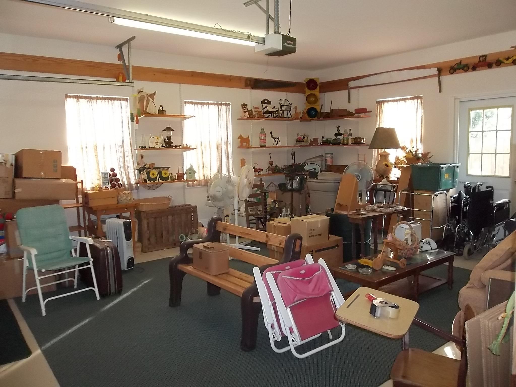 EMERALD BREEZE ESTATES - Residential