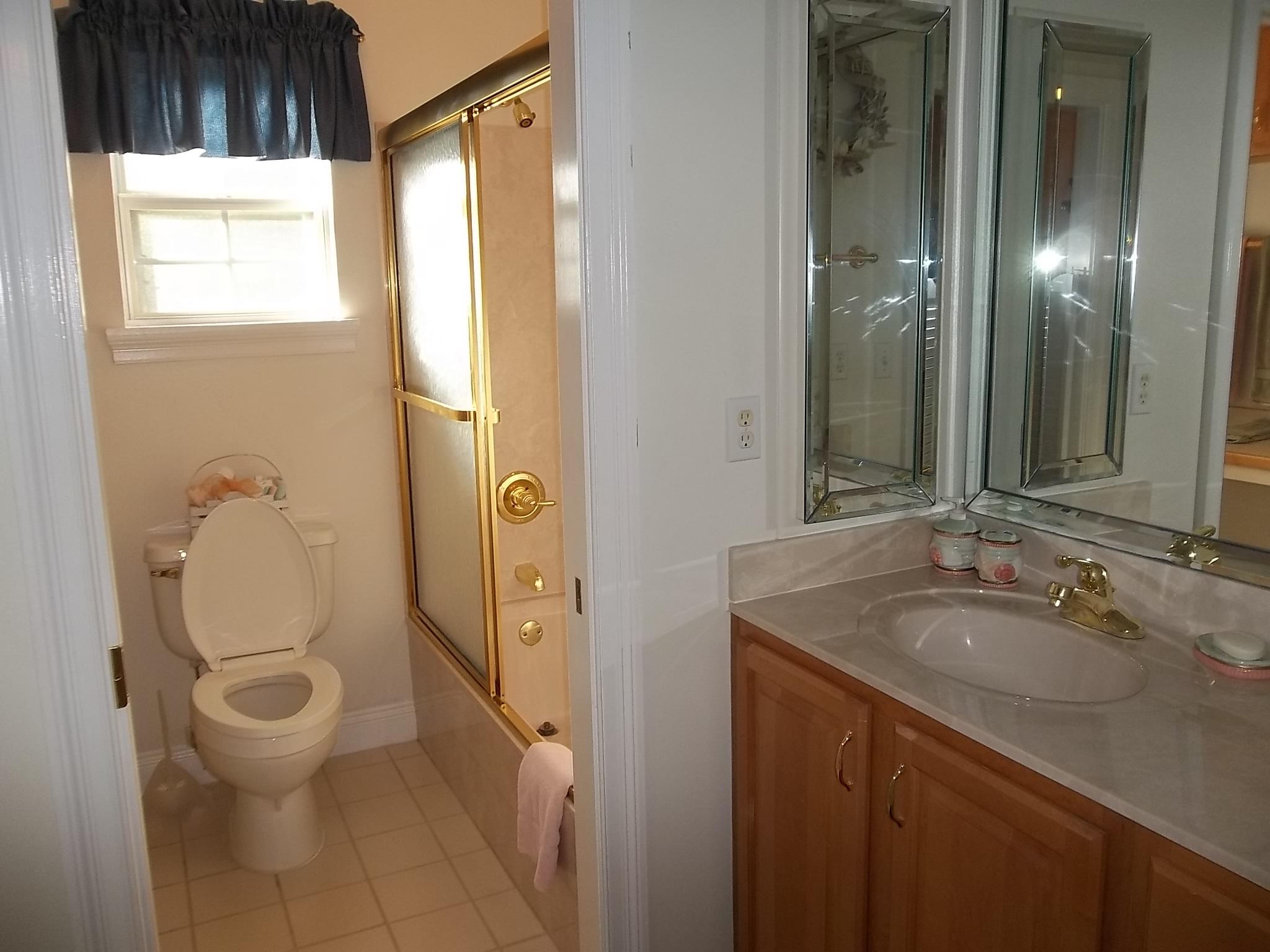 EMERALD BREEZE ESTATES - Residential