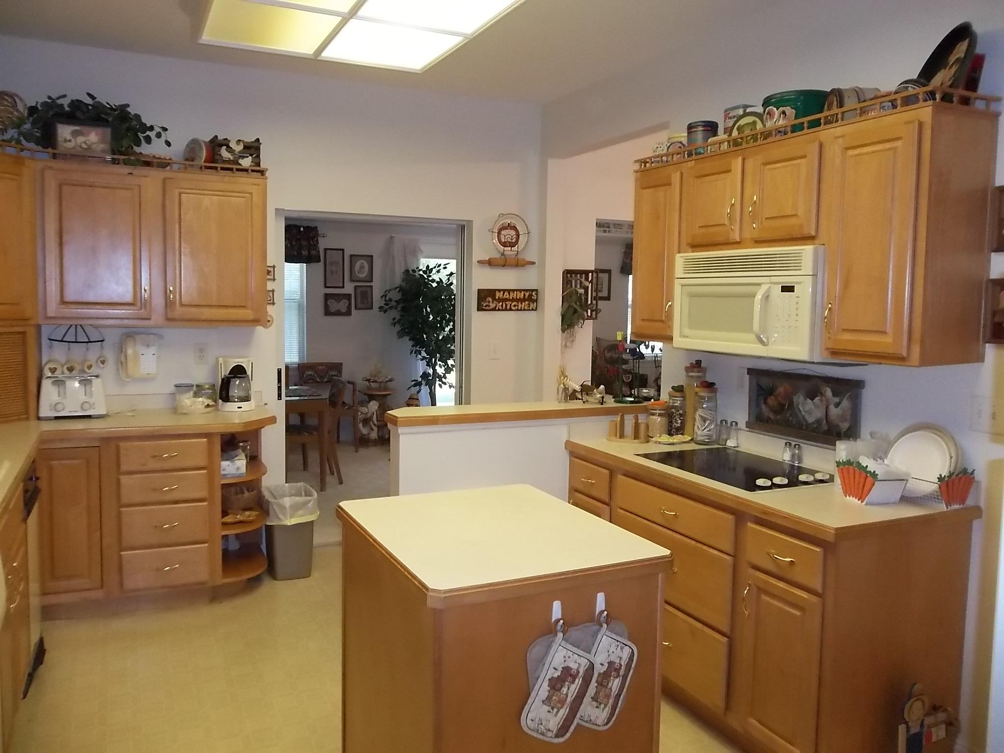 EMERALD BREEZE ESTATES - Residential