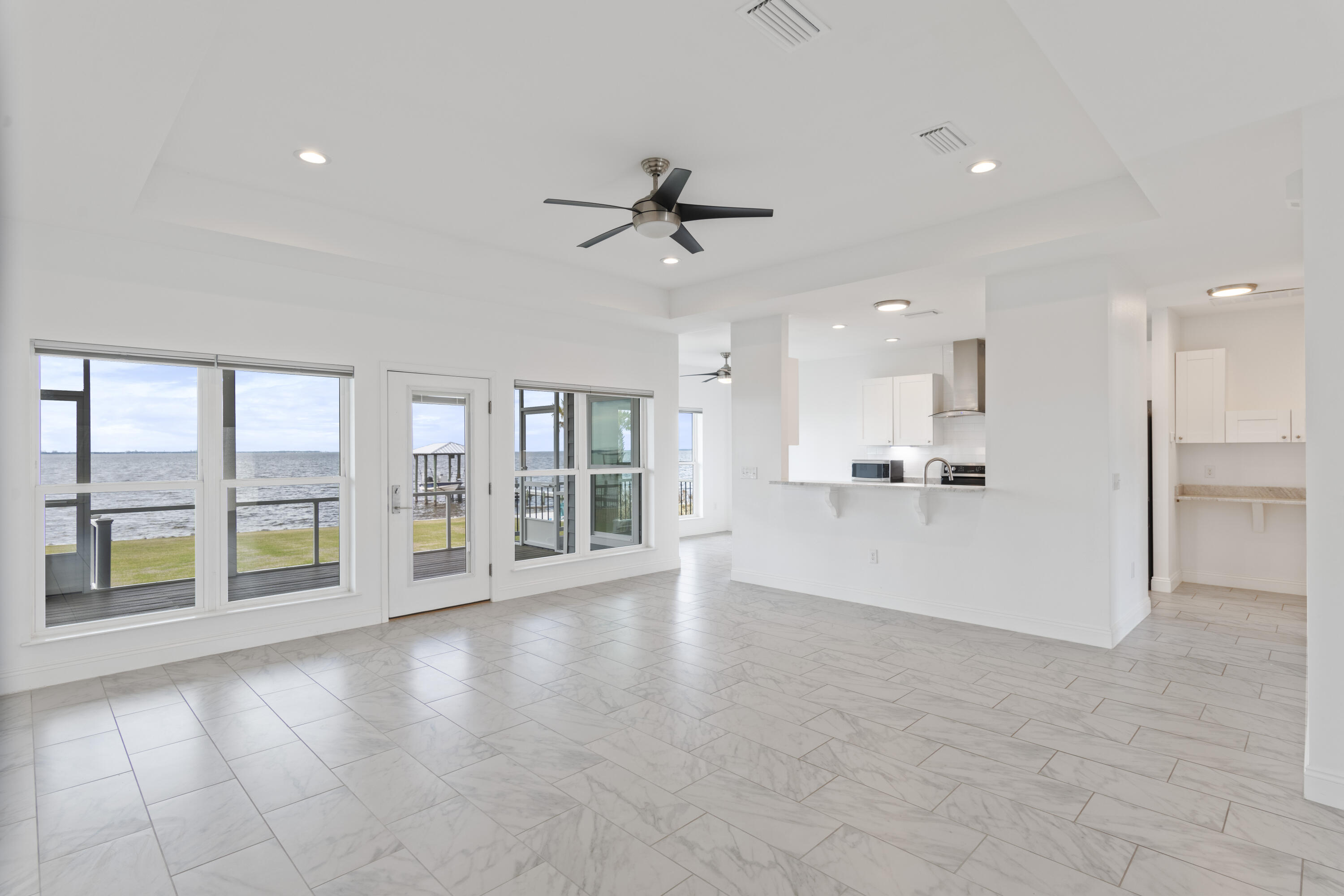 BAY HARBOUR - Residential