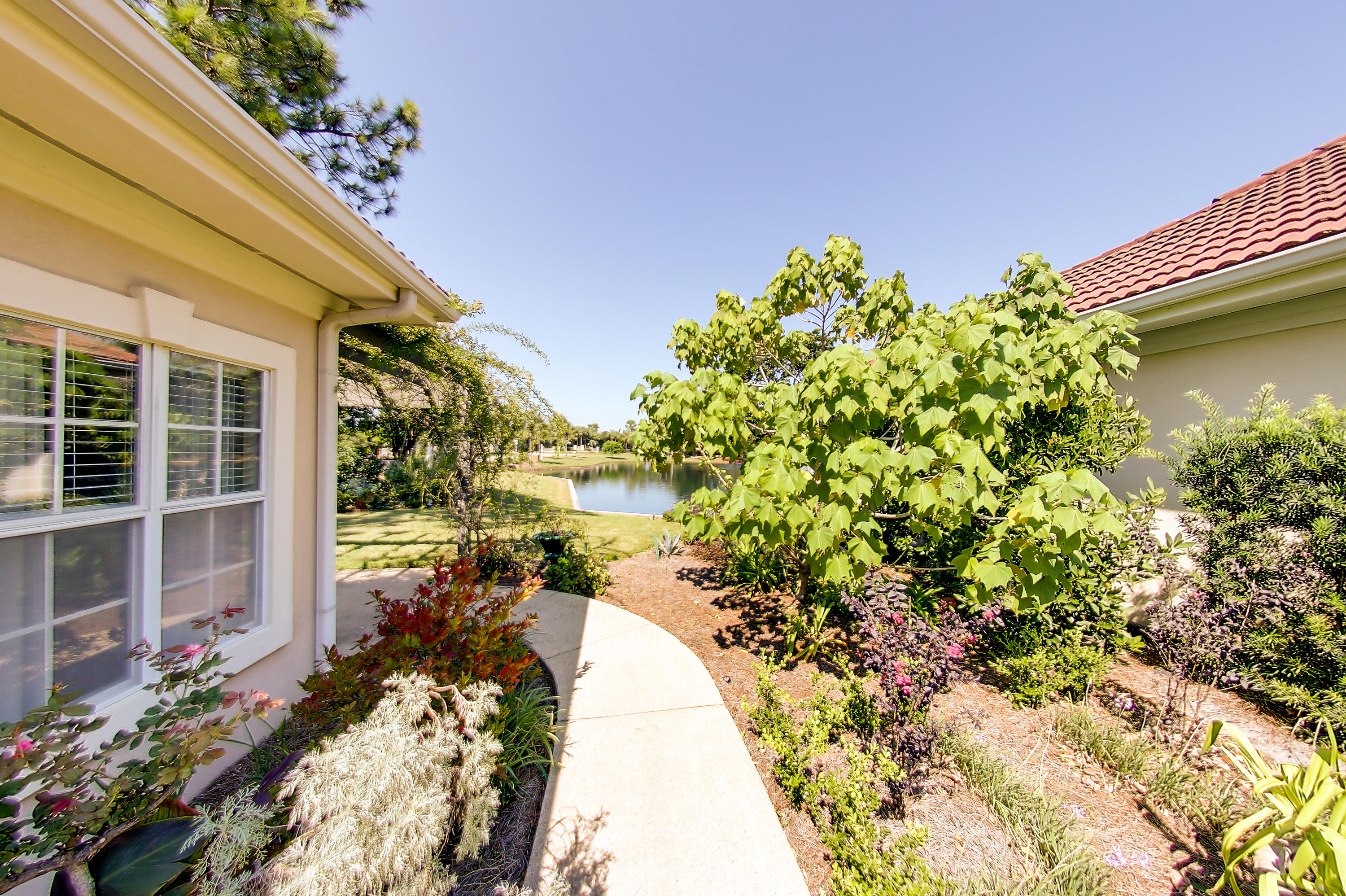 LEGEND CREEK AT SANDESTIN - Residential