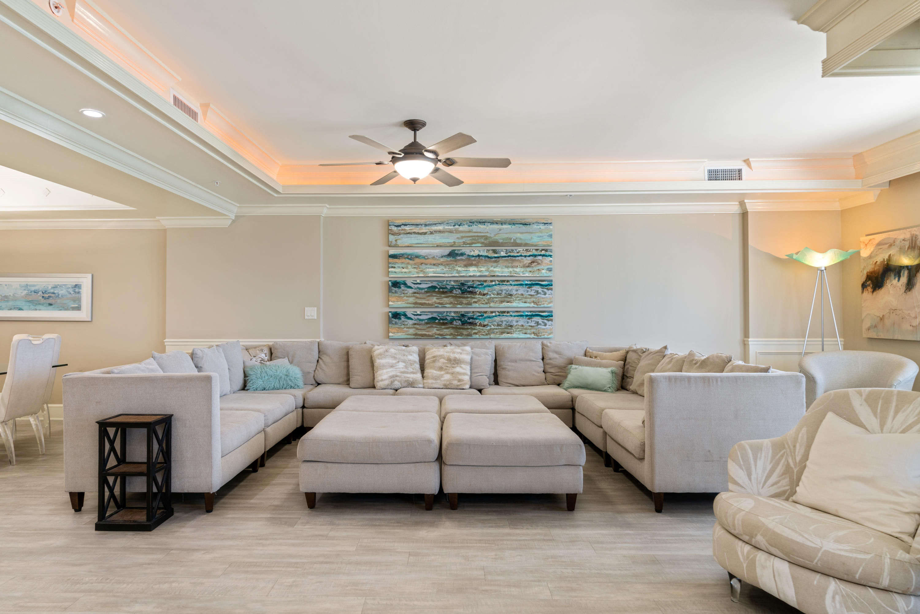 INN AT CRYSTAL BEACH (SUMMERCHASE CONDO) - Residential