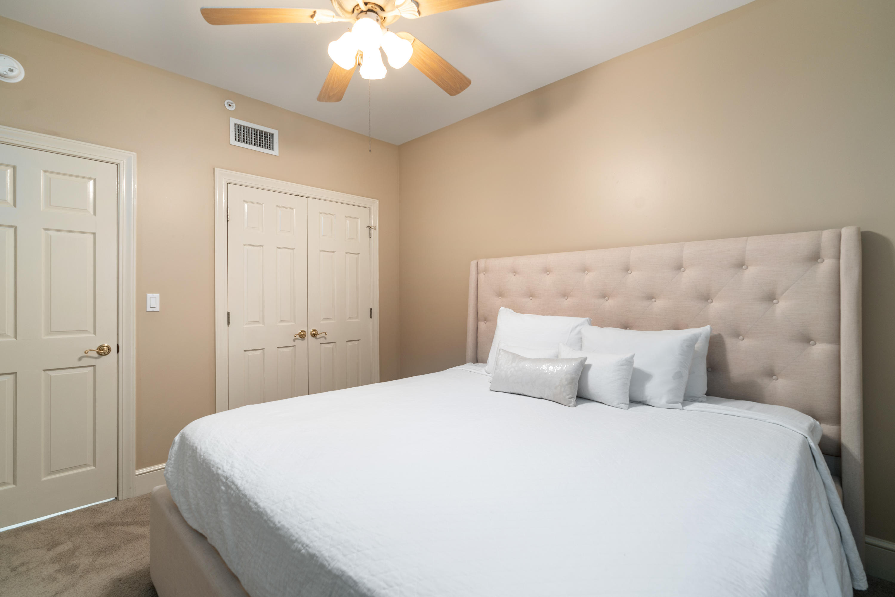 INN AT CRYSTAL BEACH (SUMMERCHASE CONDO) - Residential