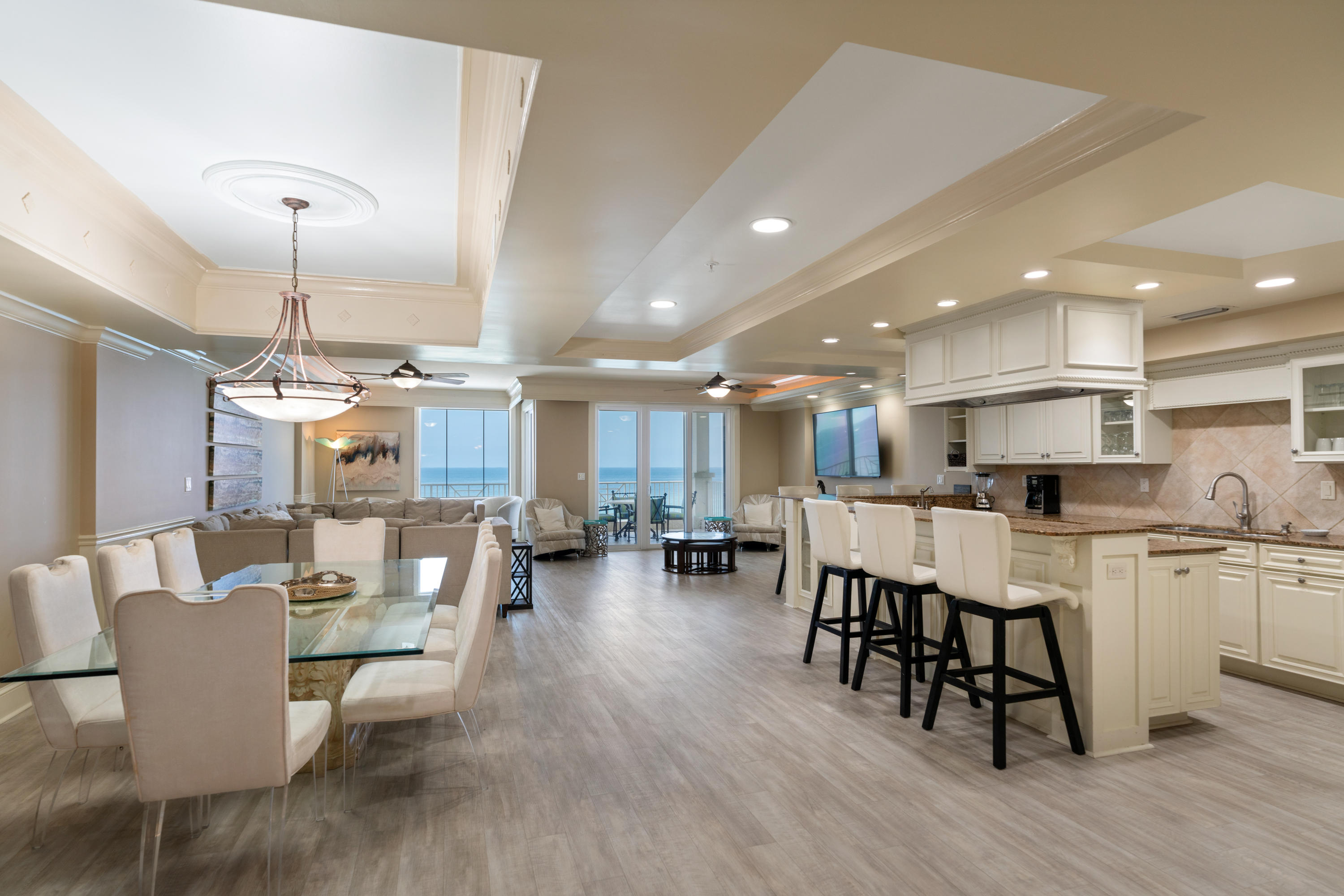 INN AT CRYSTAL BEACH (SUMMERCHASE CONDO) - Residential