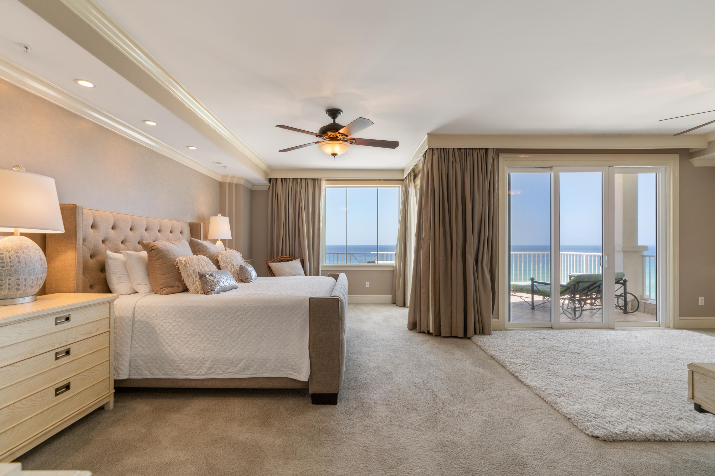 INN AT CRYSTAL BEACH (SUMMERCHASE CONDO) - Residential
