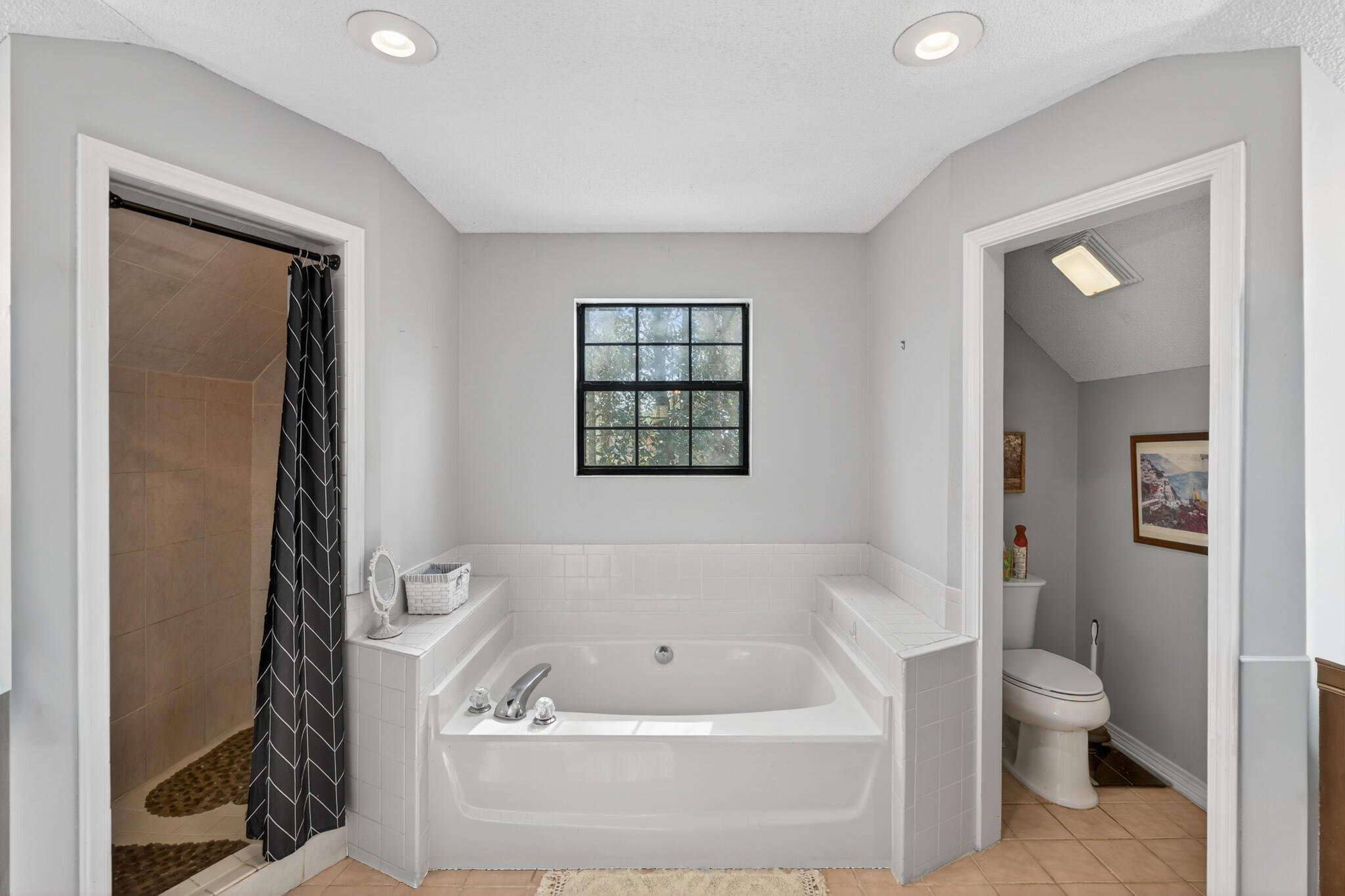 FOXWOOD ESTATES 1 - Residential