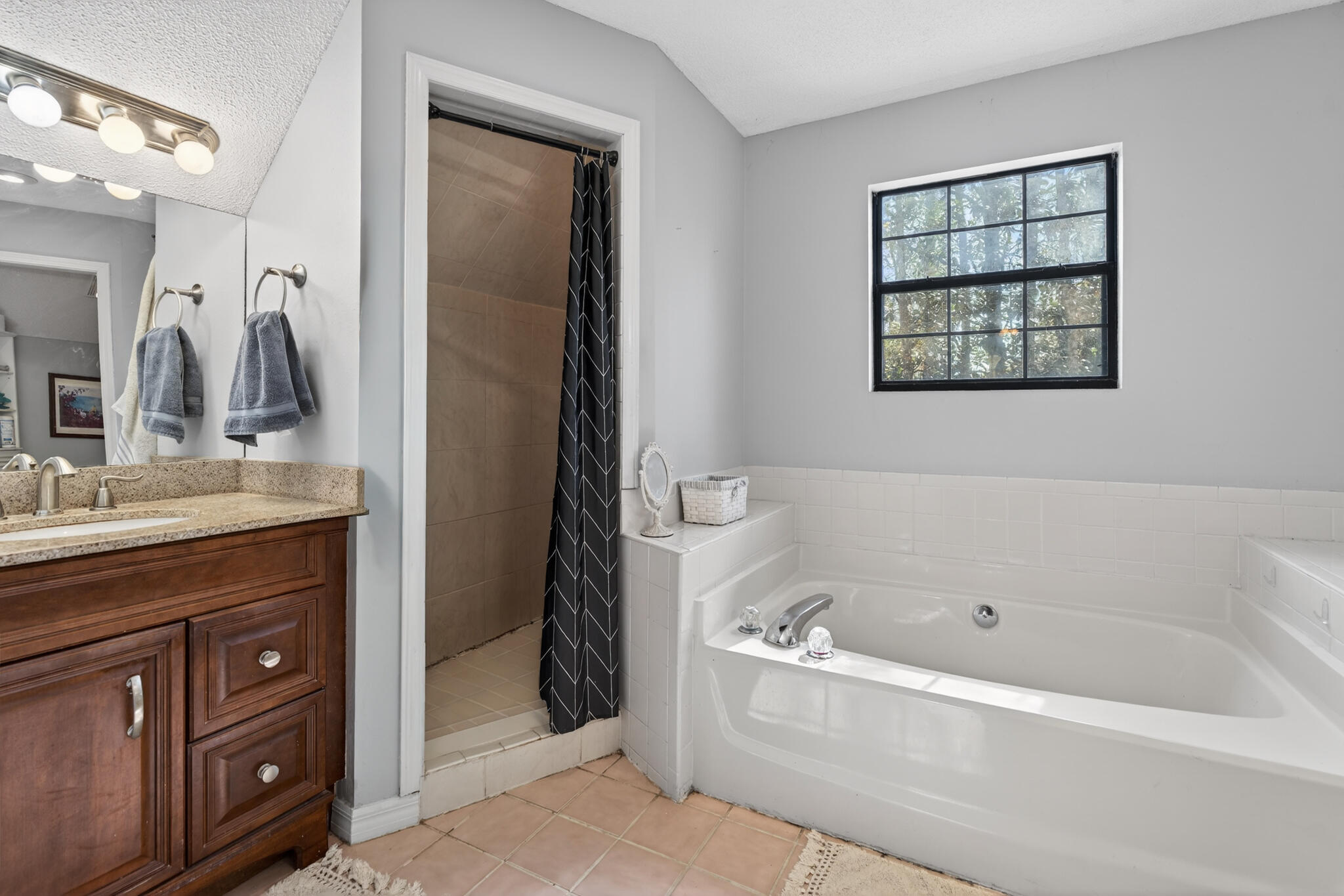 FOXWOOD ESTATES 1 - Residential