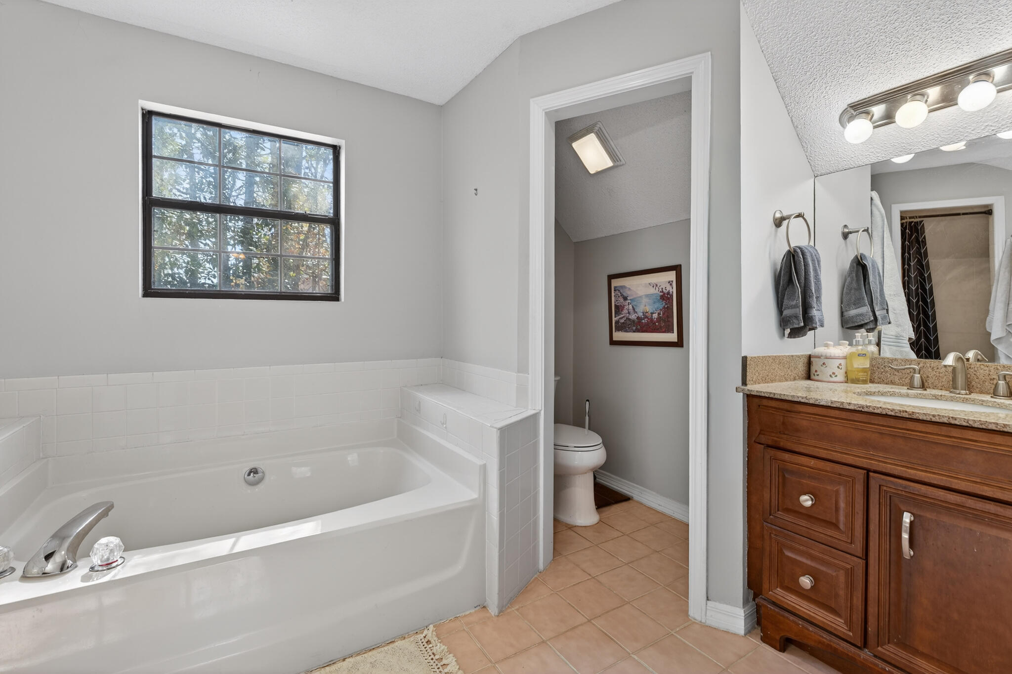 FOXWOOD ESTATES 1 - Residential